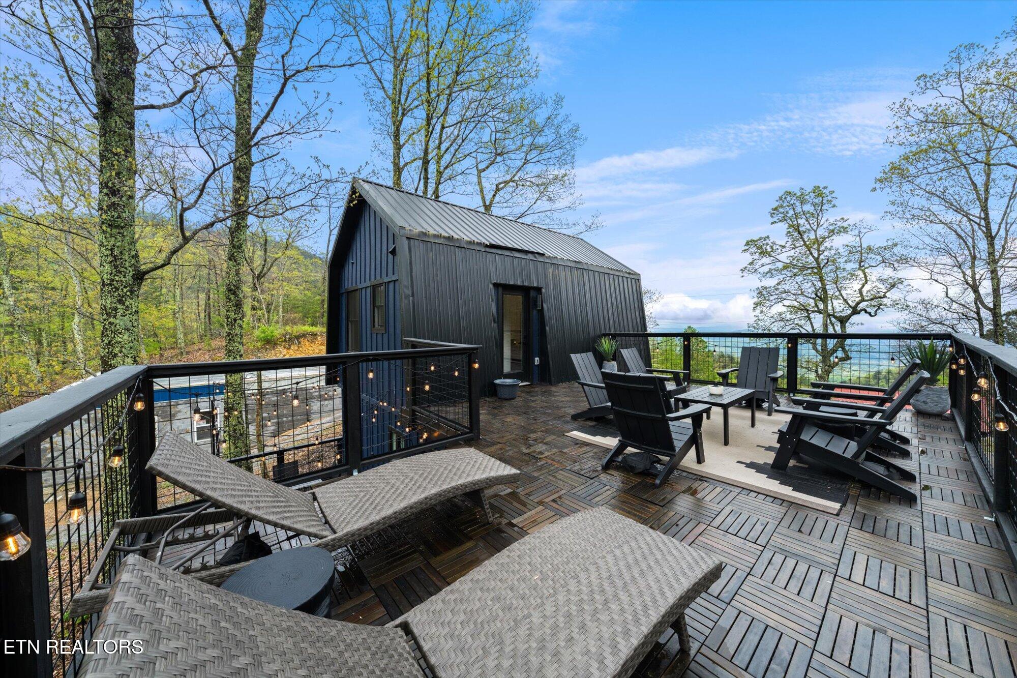 1114 Red Maple Lane Sevierville TN 37876