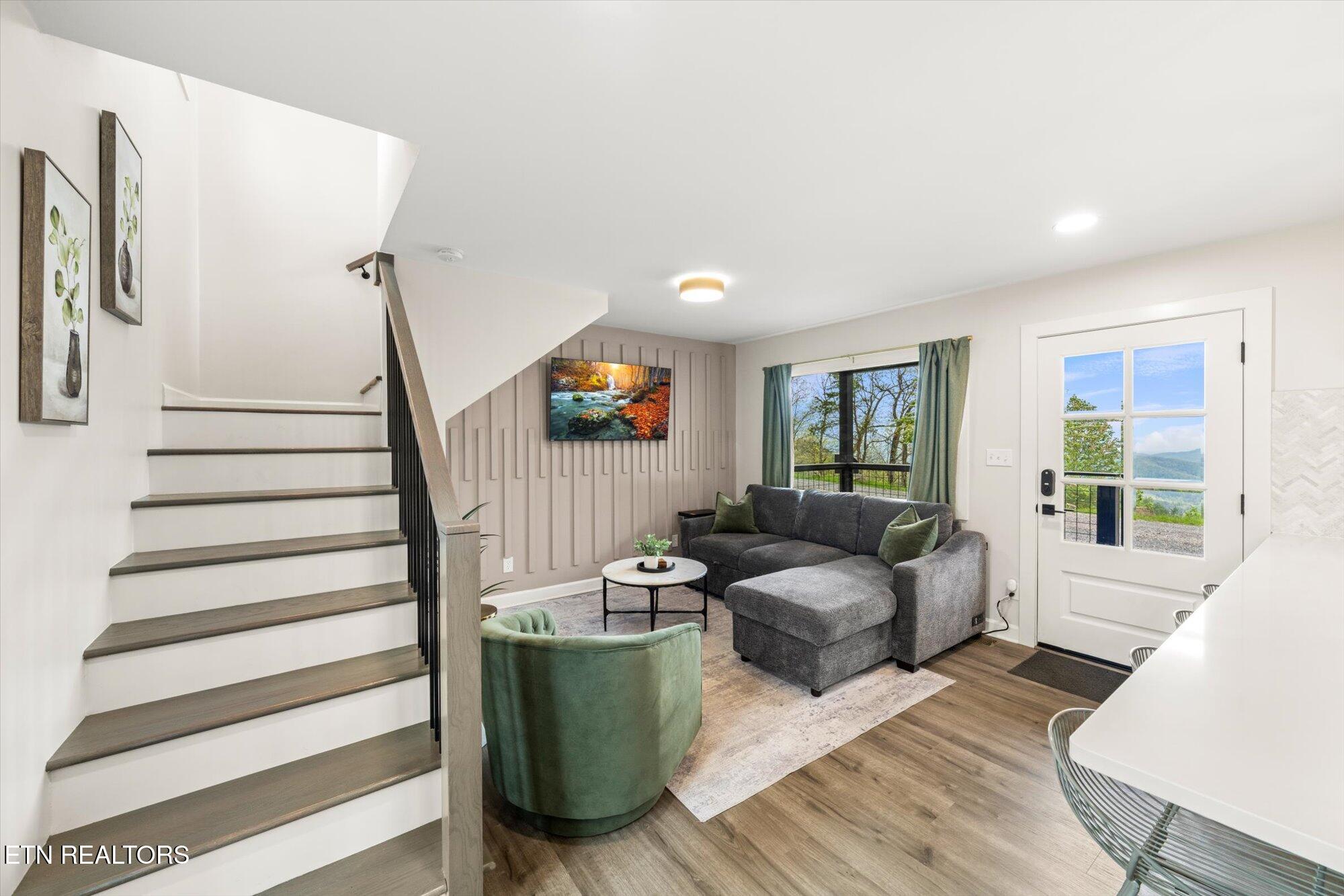 1114 Red Maple Lane Sevierville TN 37876