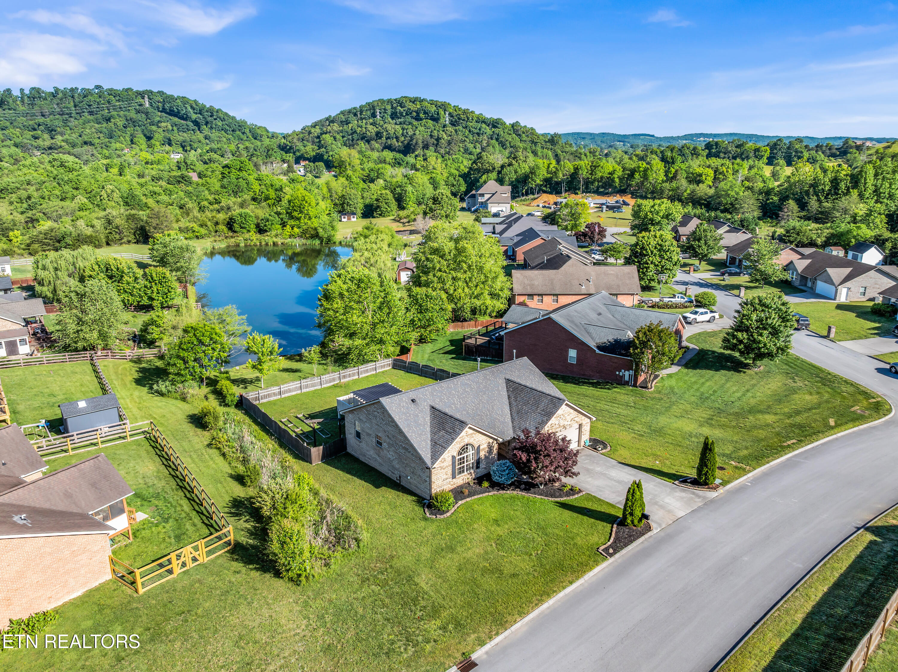 7211 Anna Hulen Road Corryton TN 37721
