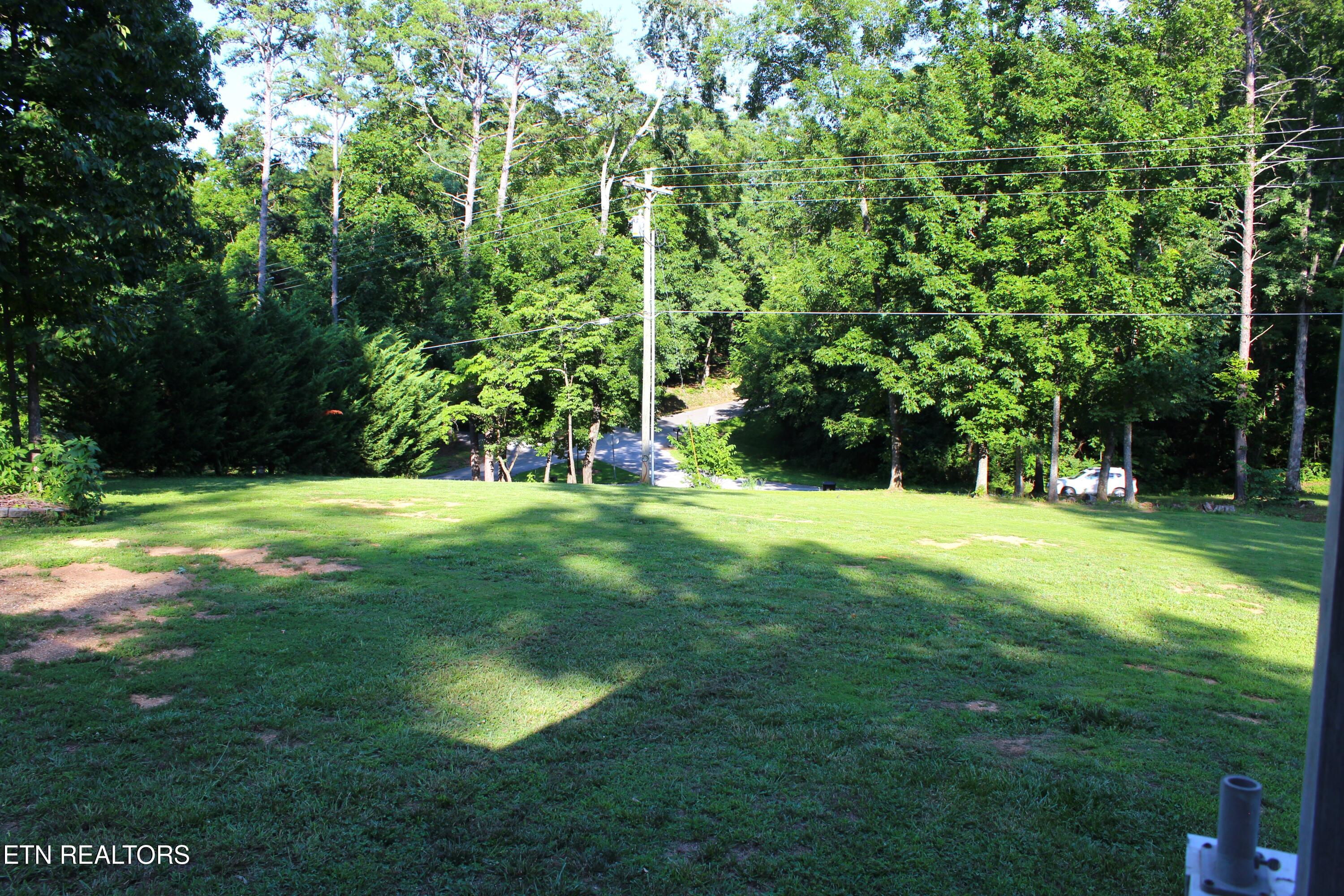 4433 Unitia Road Lenoir City TN 37772