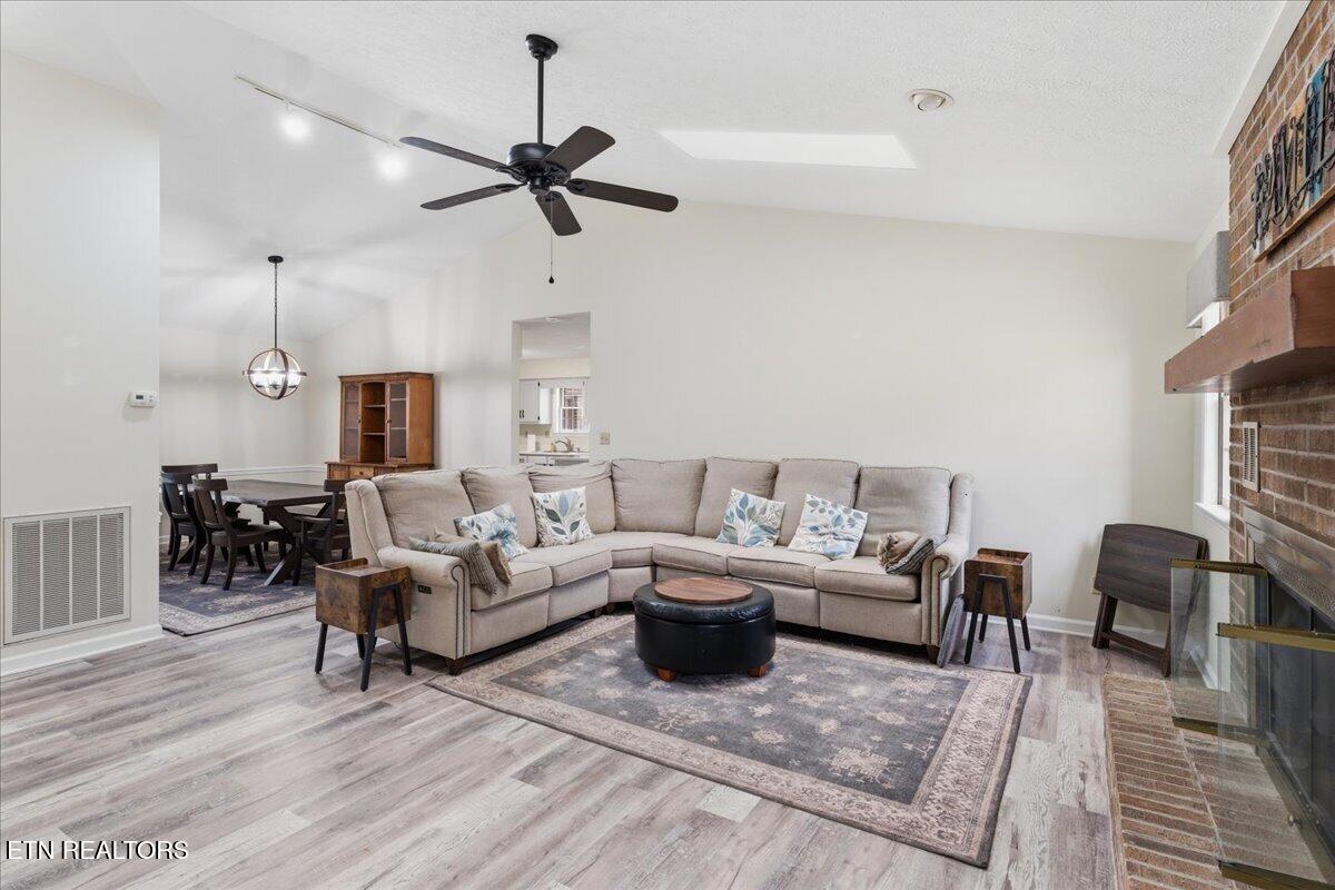 301 Cheestana Way Loudon TN 37774