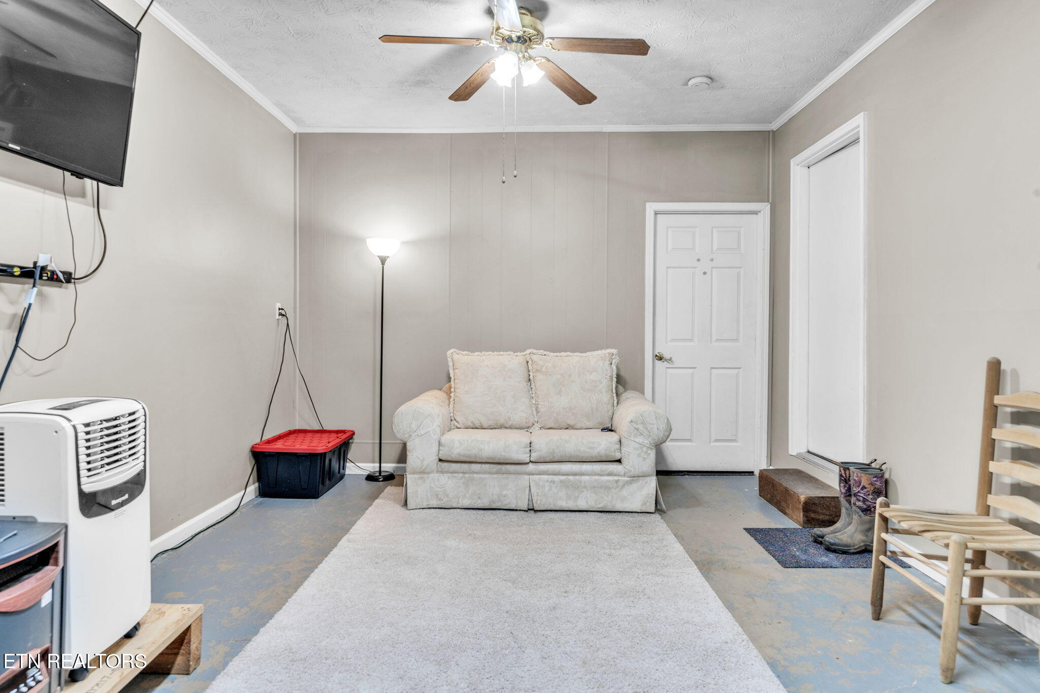 233 Doe Run Boulevard Clinton TN 37716