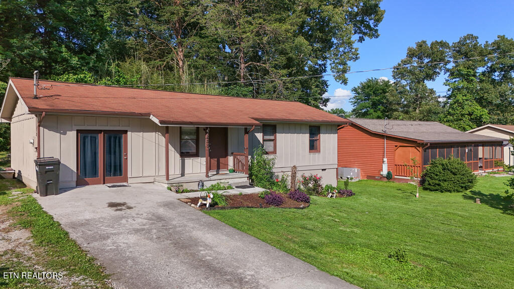 233 Doe Run Boulevard Clinton TN 37716