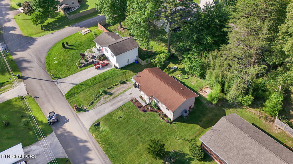 233 Doe Run Boulevard Clinton TN 37716