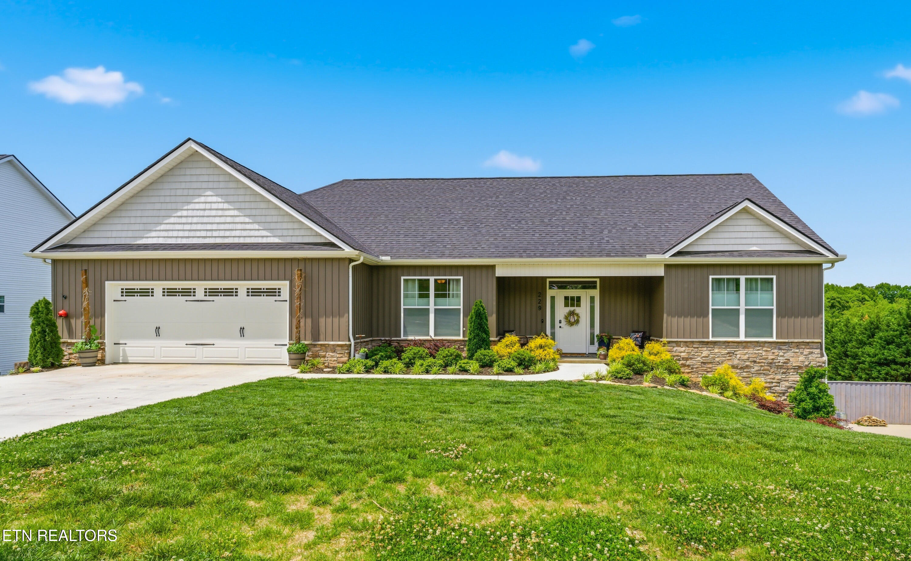229 Ridgefield Drive Maryville TN 37804