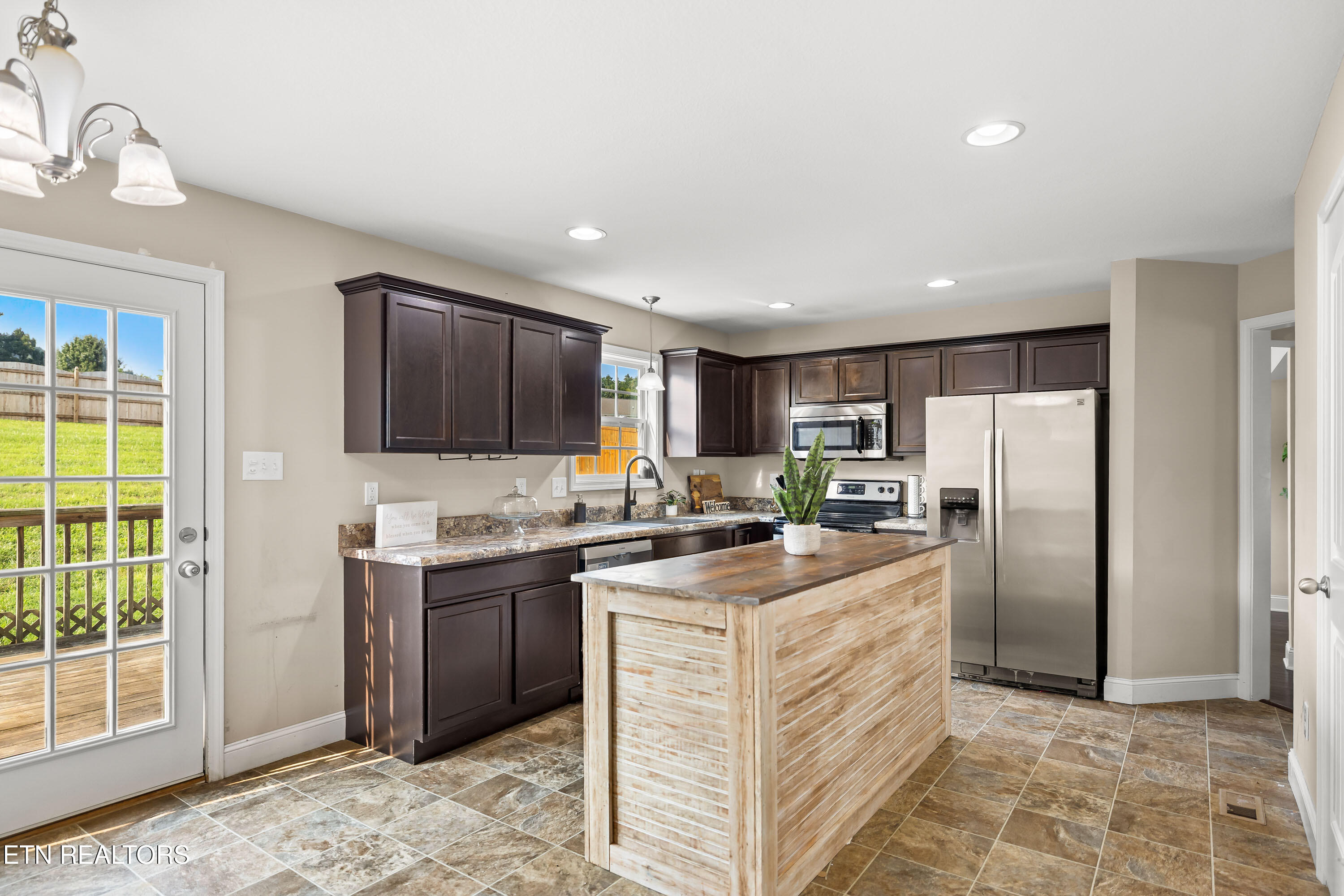 1821 Point Wood Drive Knoxville TN 37920