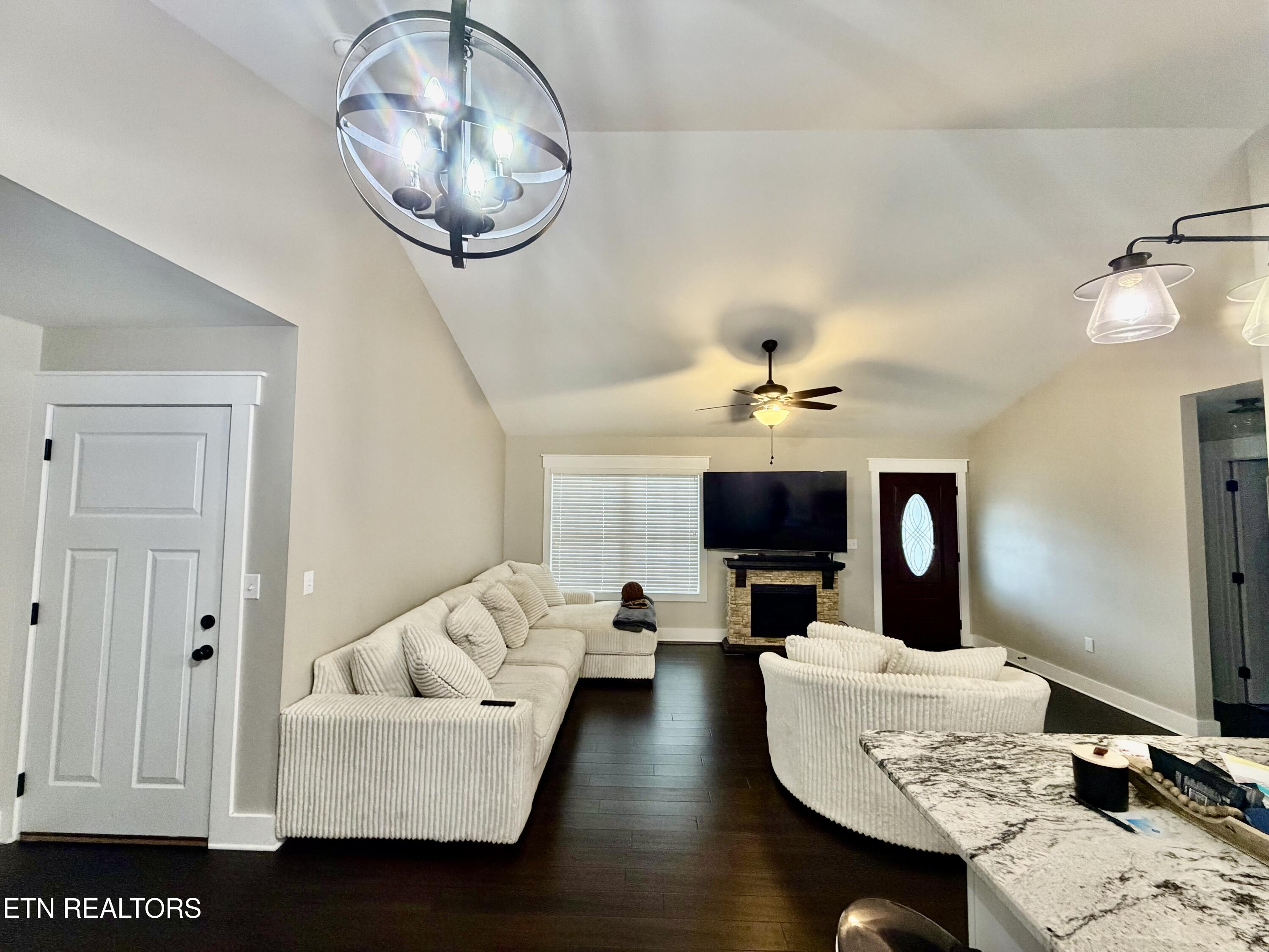 127 Kars Lane Tazewell TN 37879