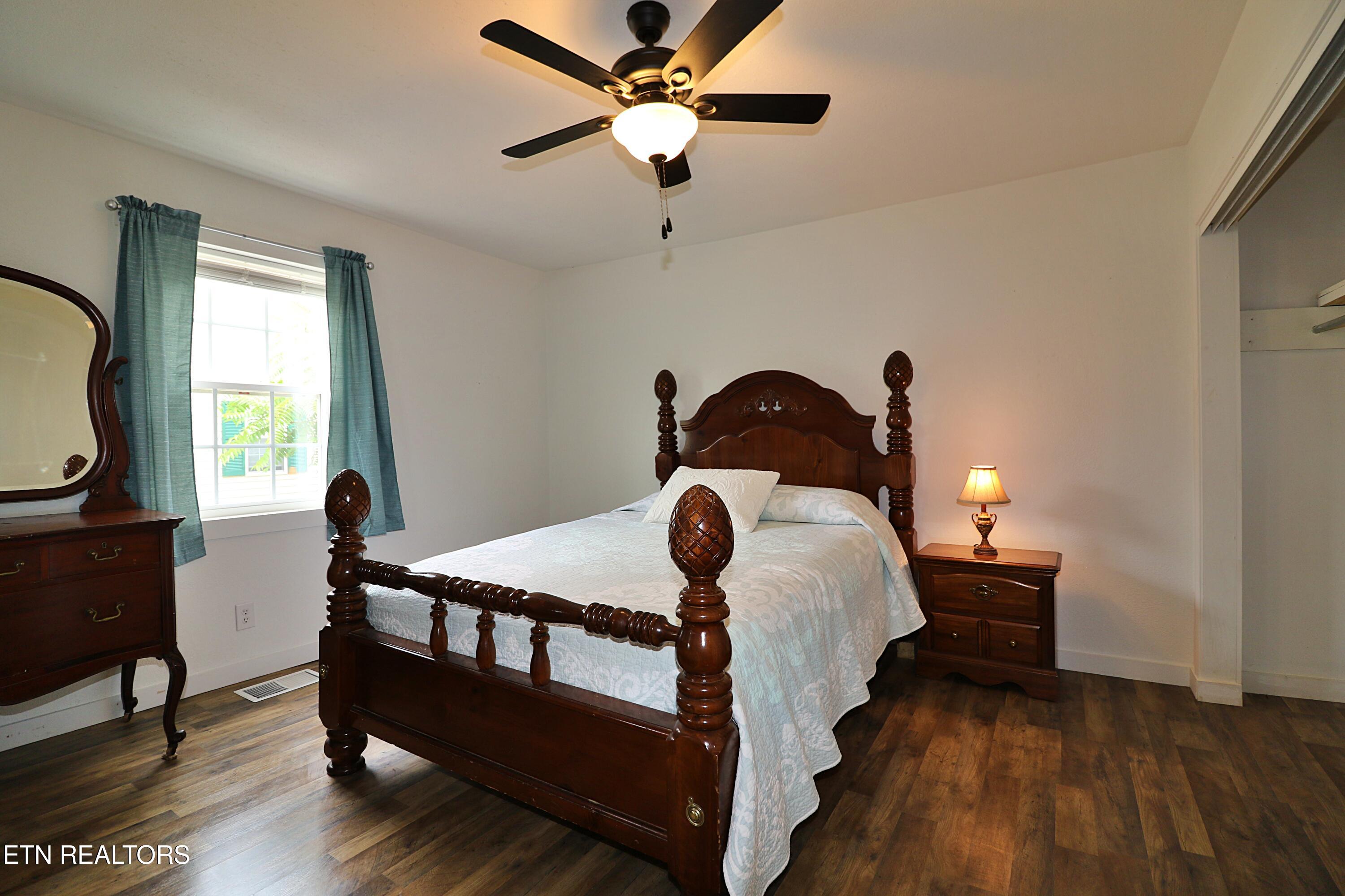 117 N Main Street Oneida TN 37841