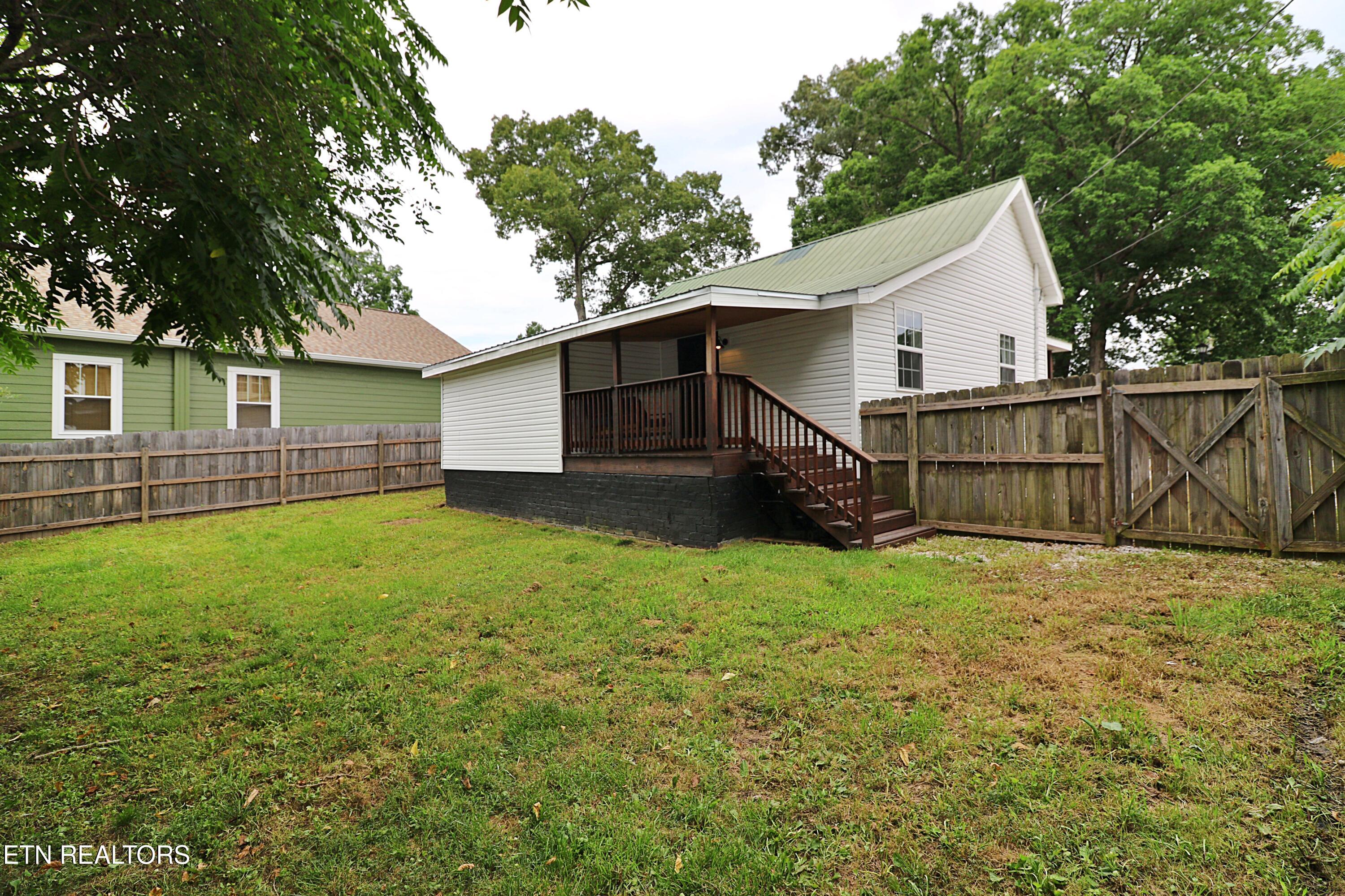 117 N Main Street Oneida TN 37841
