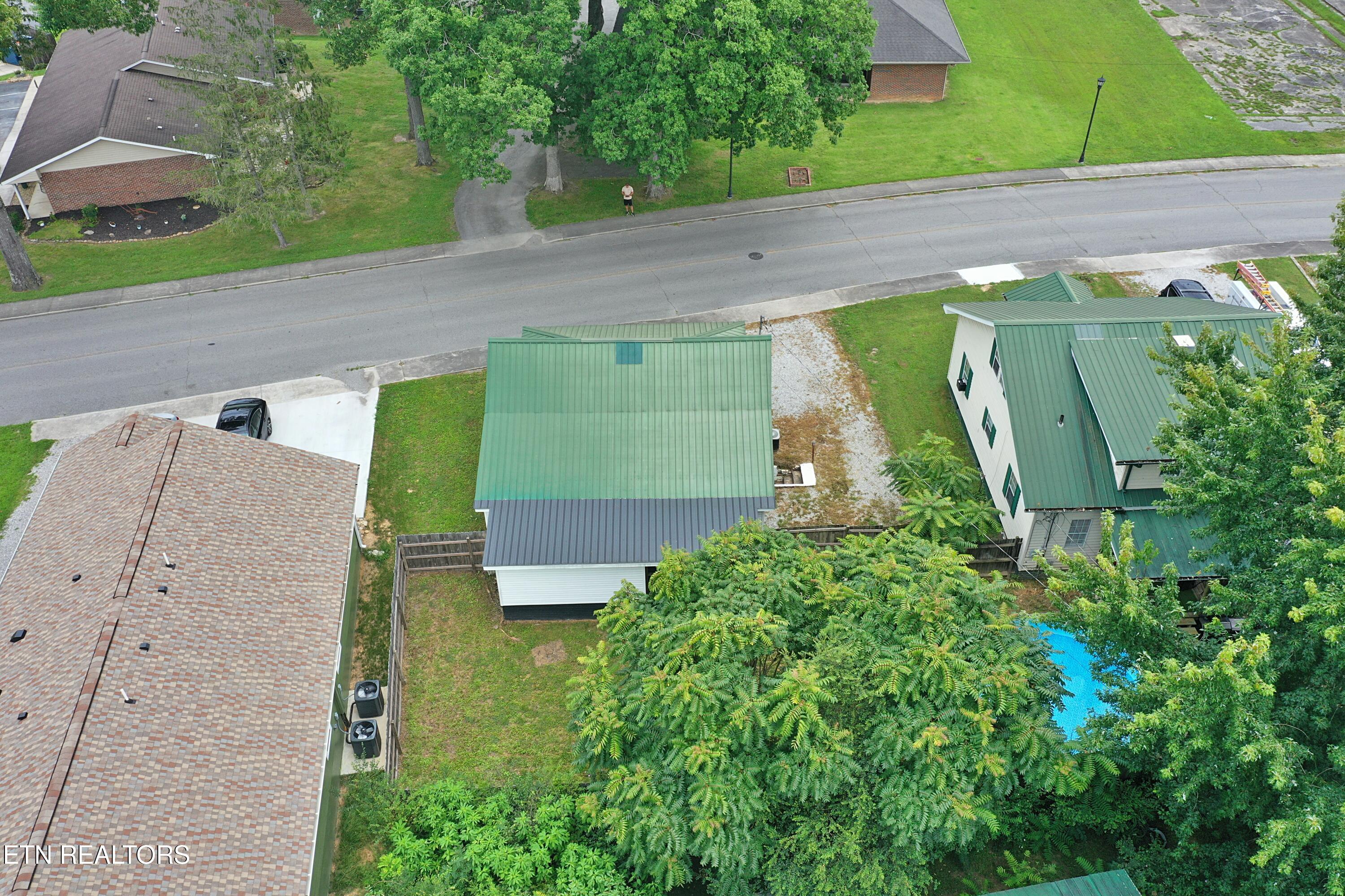 117 N Main Street Oneida TN 37841
