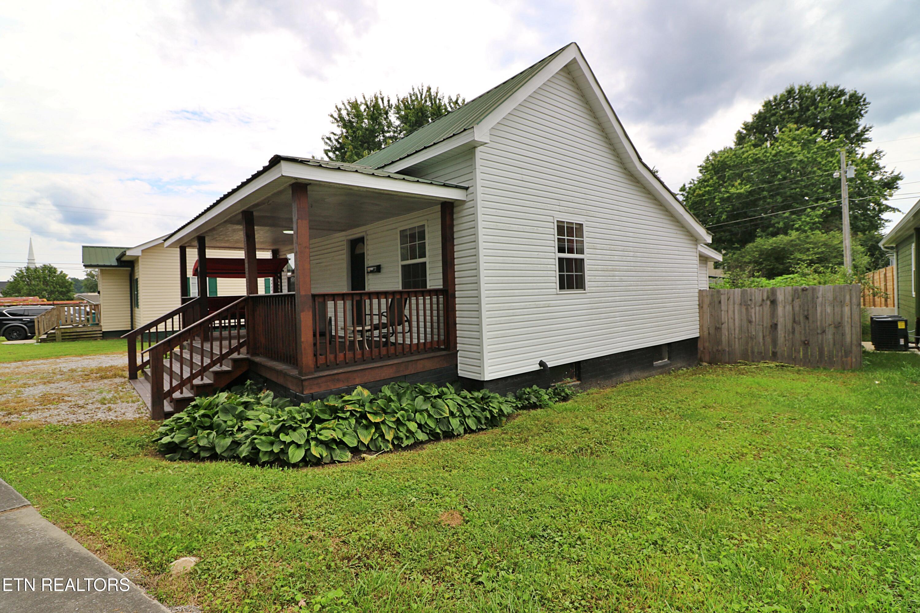 117 N Main Street Oneida TN 37841