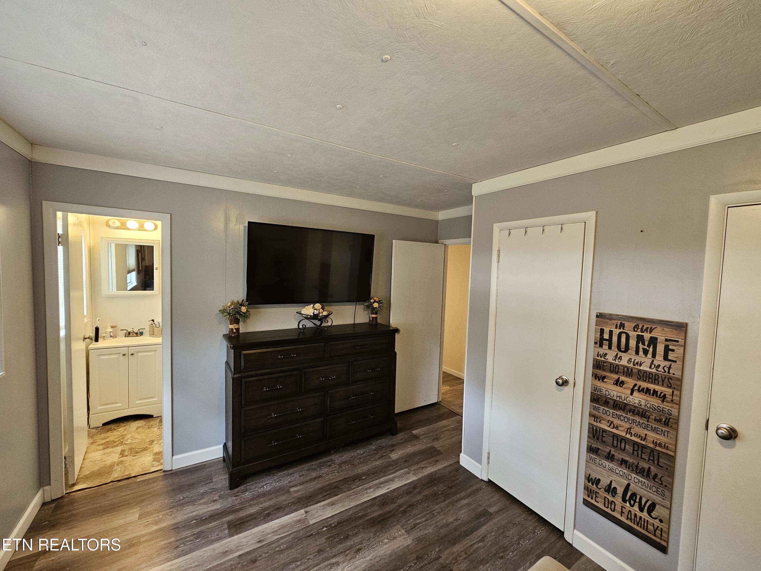 2328 Quail Hollow Road Knoxville TN 37923