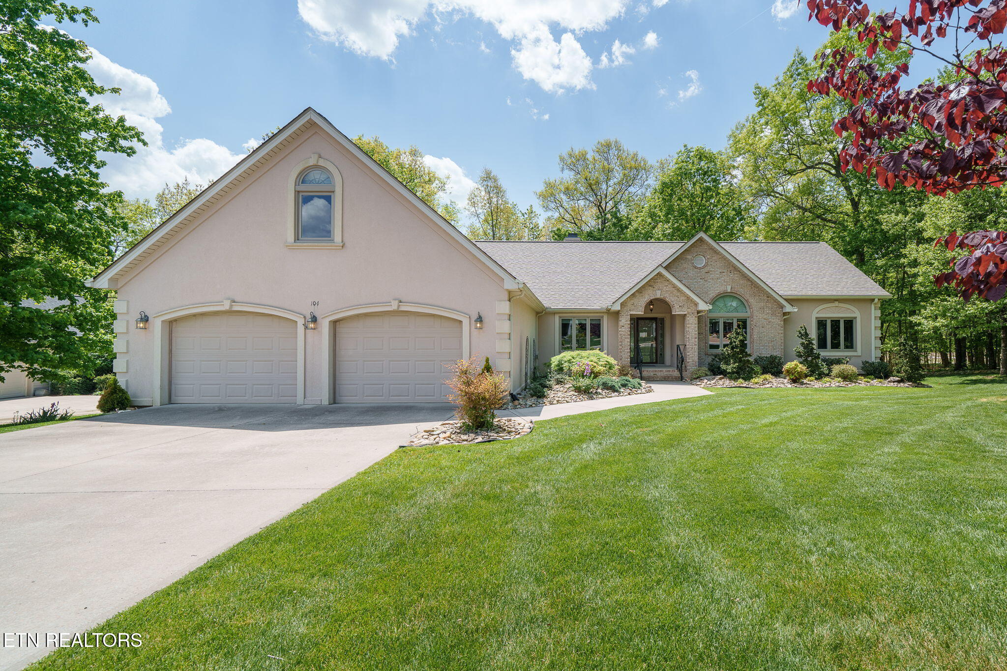 104 Hickory Ridge Lane Crossville TN 38558
