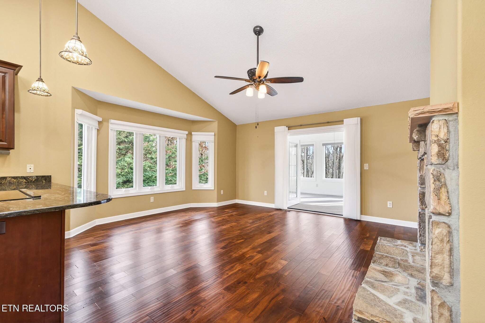 104 Hickory Ridge Lane Crossville TN 38558
