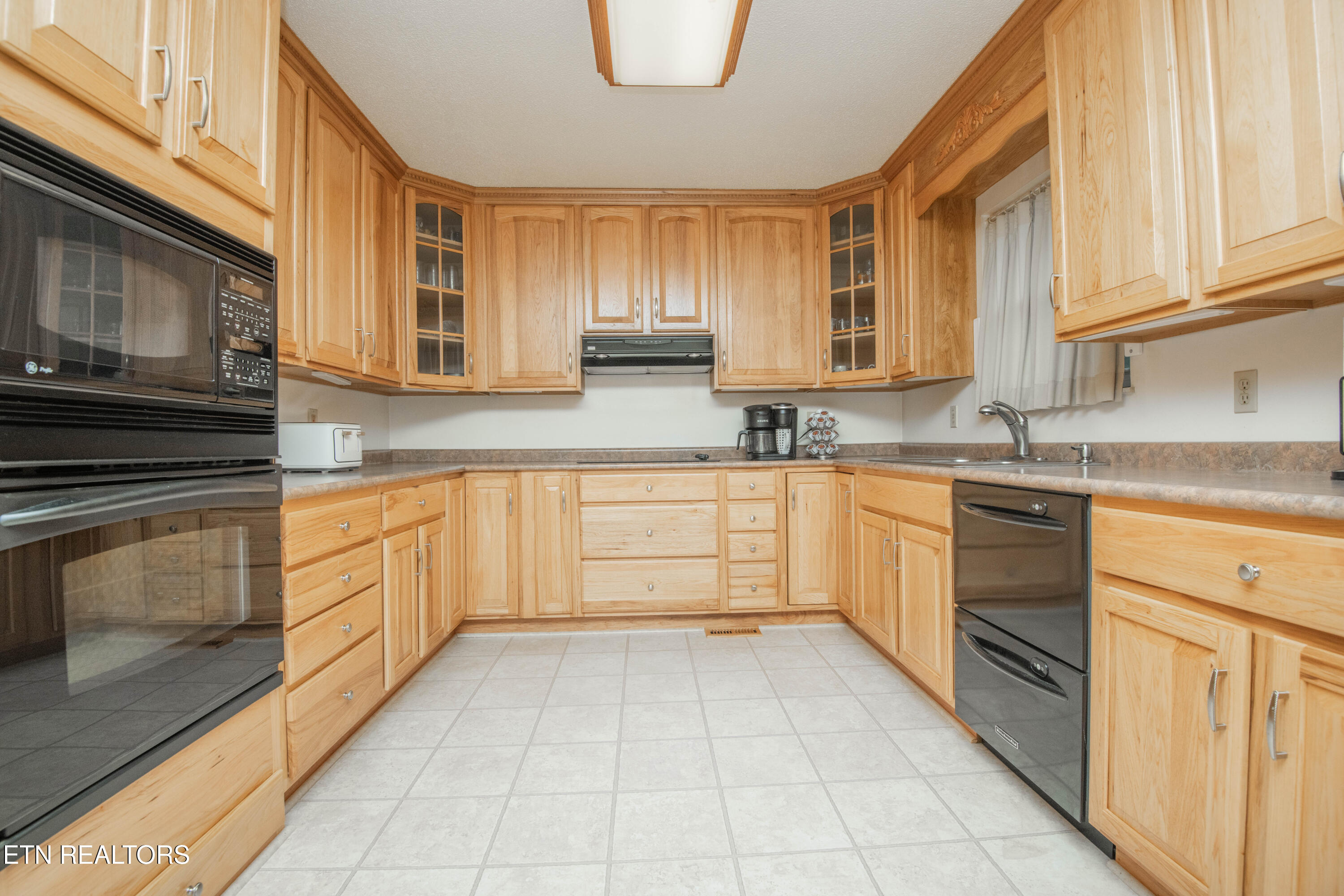 4335 Bird Road Lenoir City TN 37771