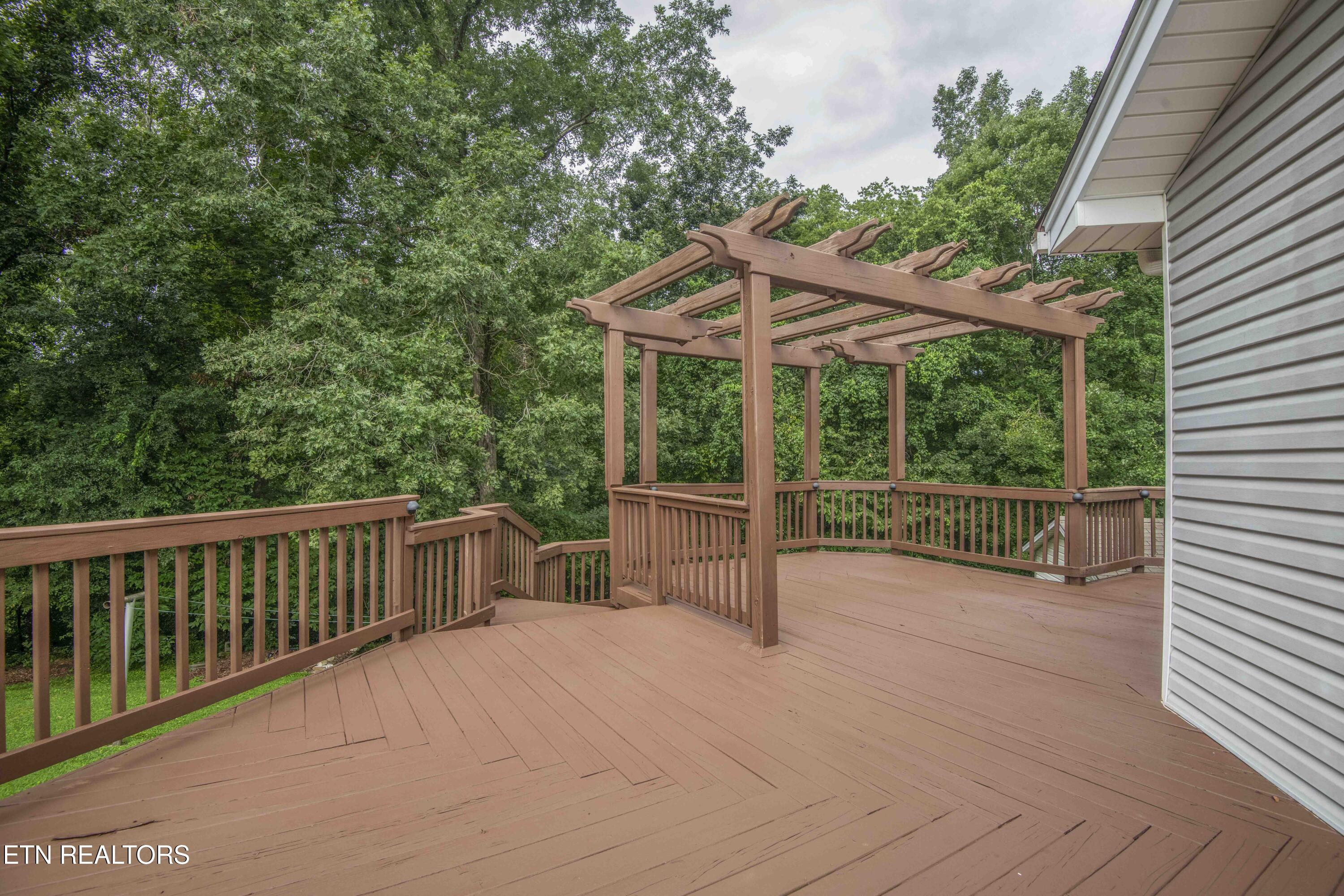 4335 Bird Road Lenoir City TN 37771