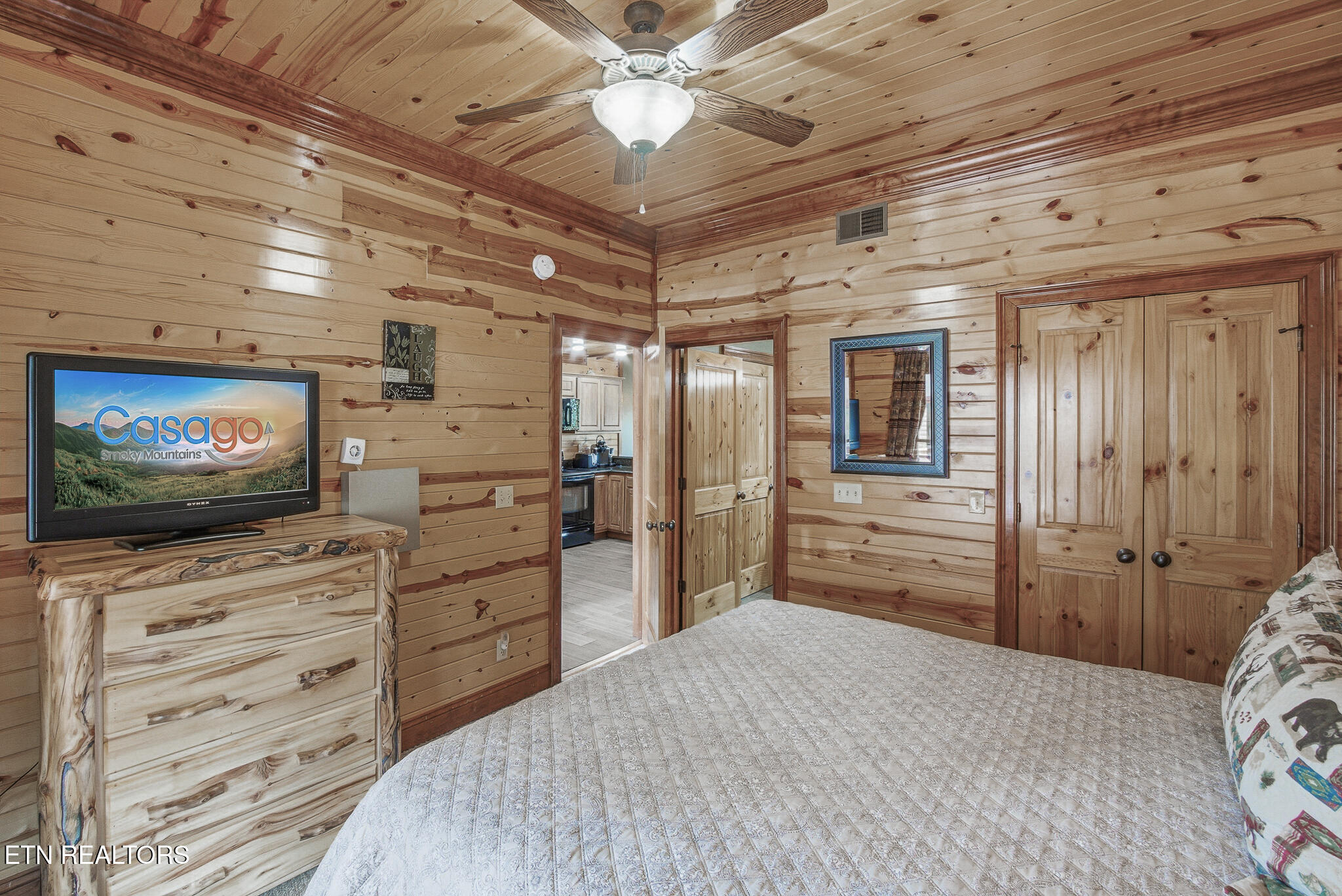 460 Big Bear Way Pigeon Forge TN 37863
