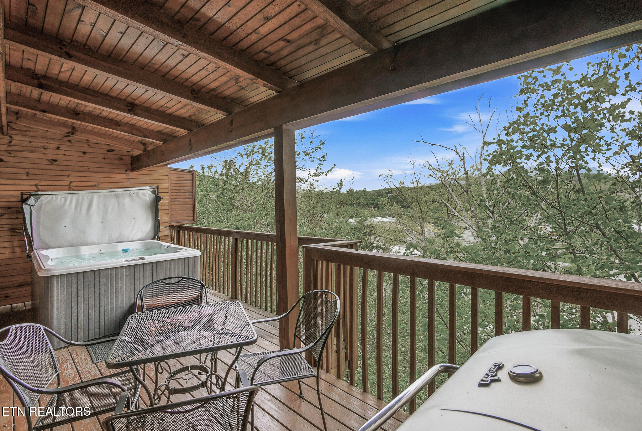460 Big Bear Way Pigeon Forge TN 37863
