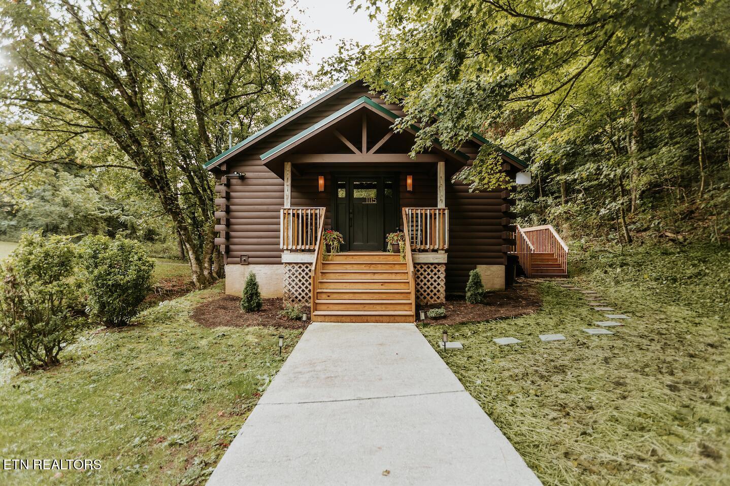 1115 Rocky Top Ridge Way Sevierville TN 37876