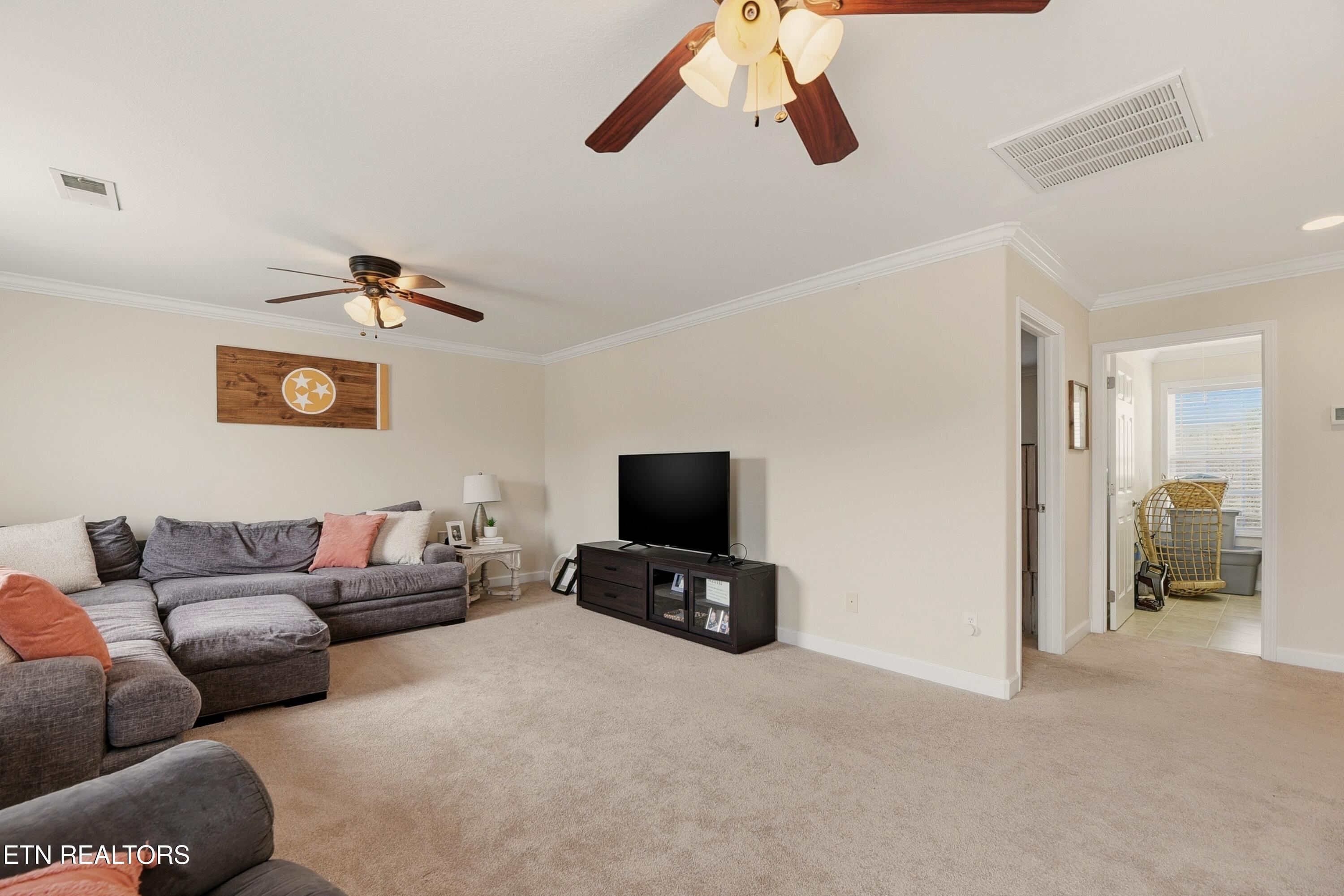 117 Elizabethton Way Clinton TN 37716