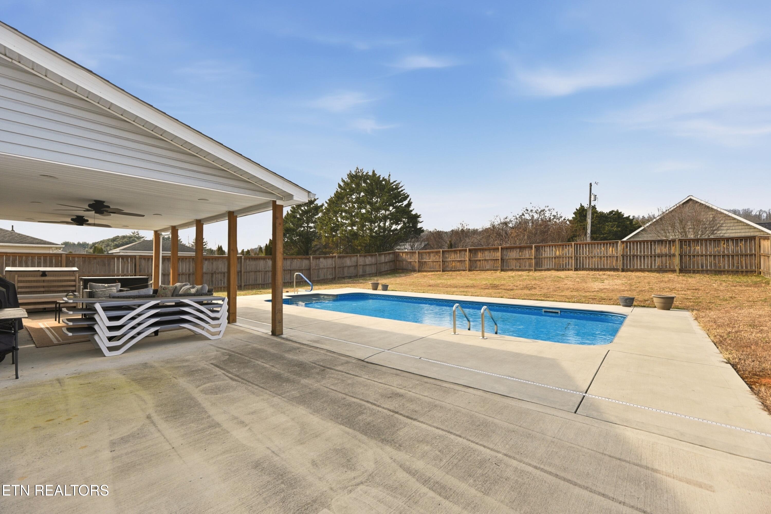 117 Elizabethton Way Clinton TN 37716