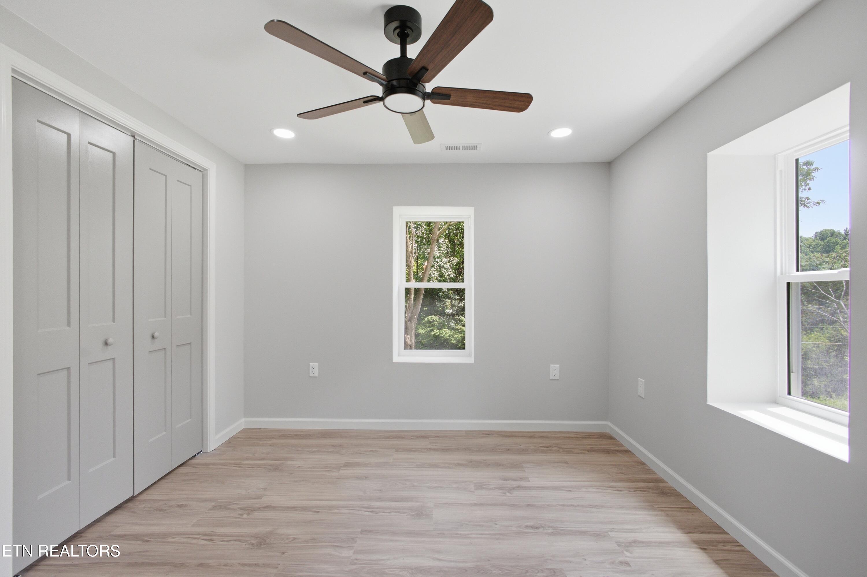 1946 Bluff Road Harriman TN 37748