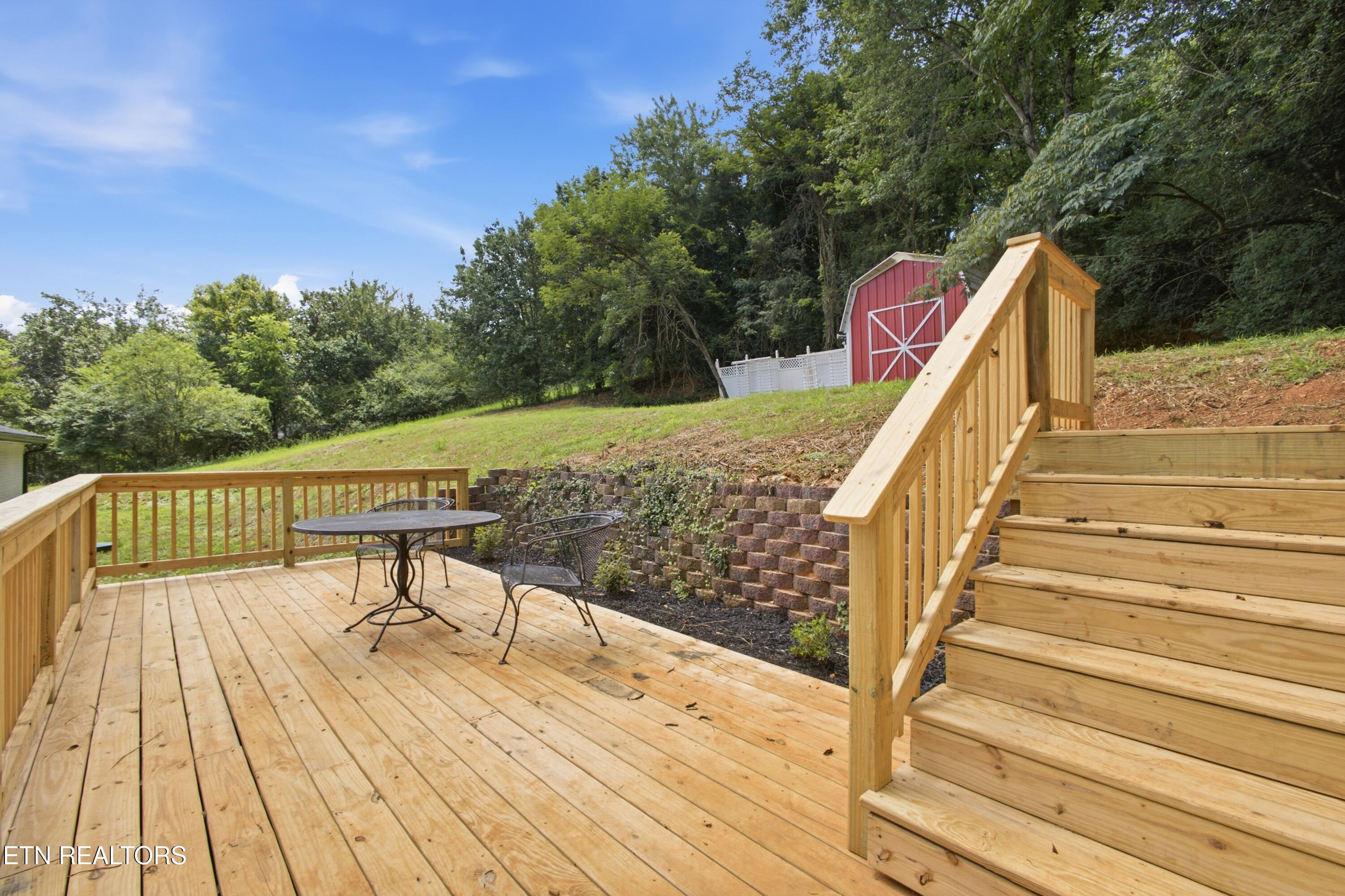 1946 Bluff Road Harriman TN 37748