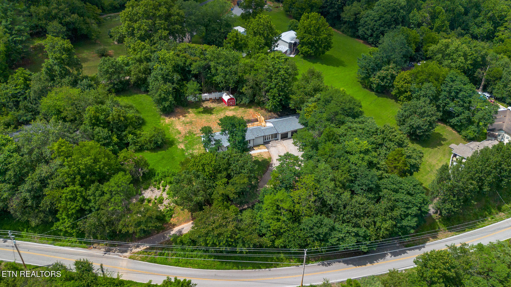 1946 Bluff Road Harriman TN 37748