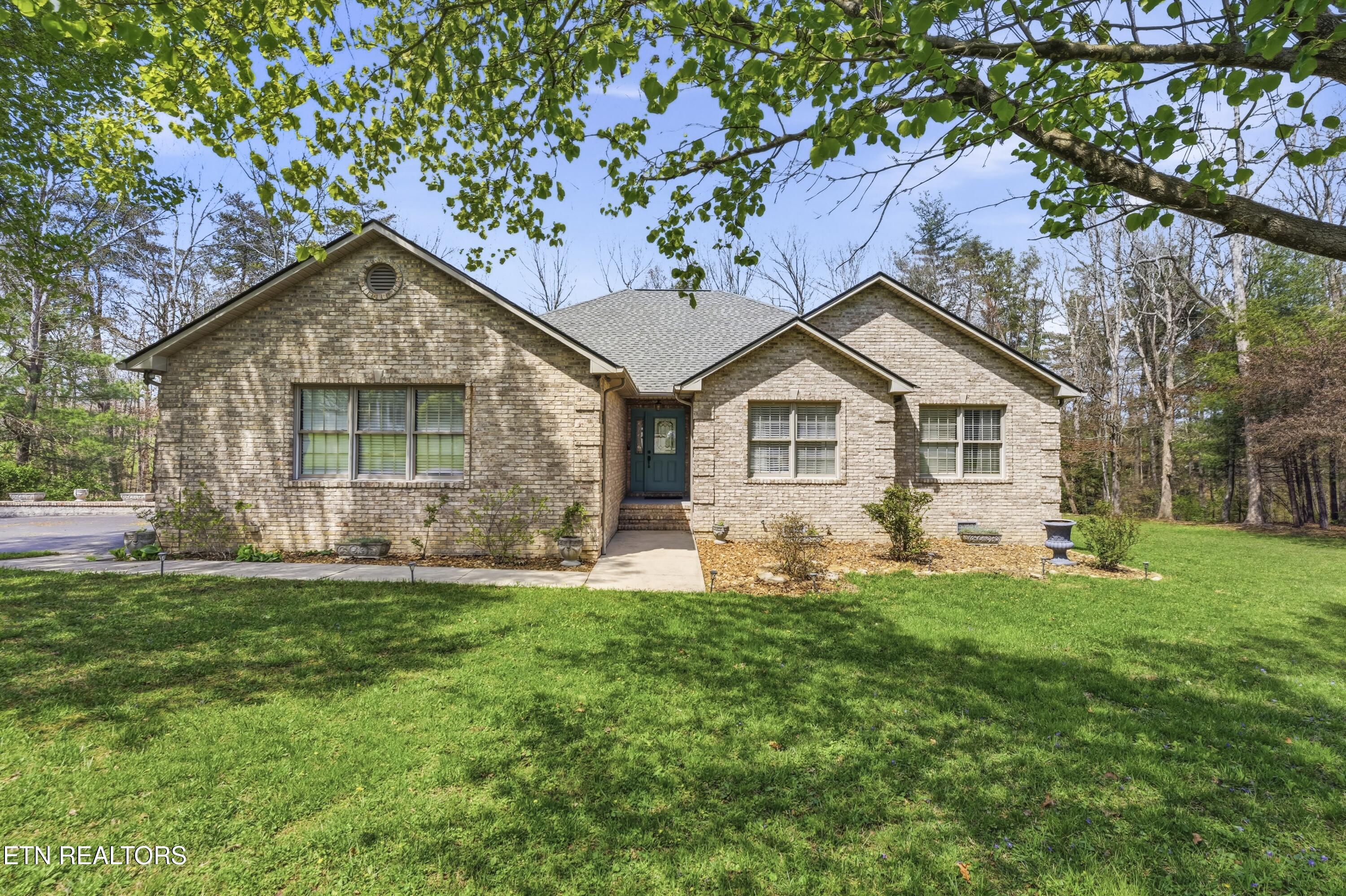 55 Rocky Lane Crossville TN 38571