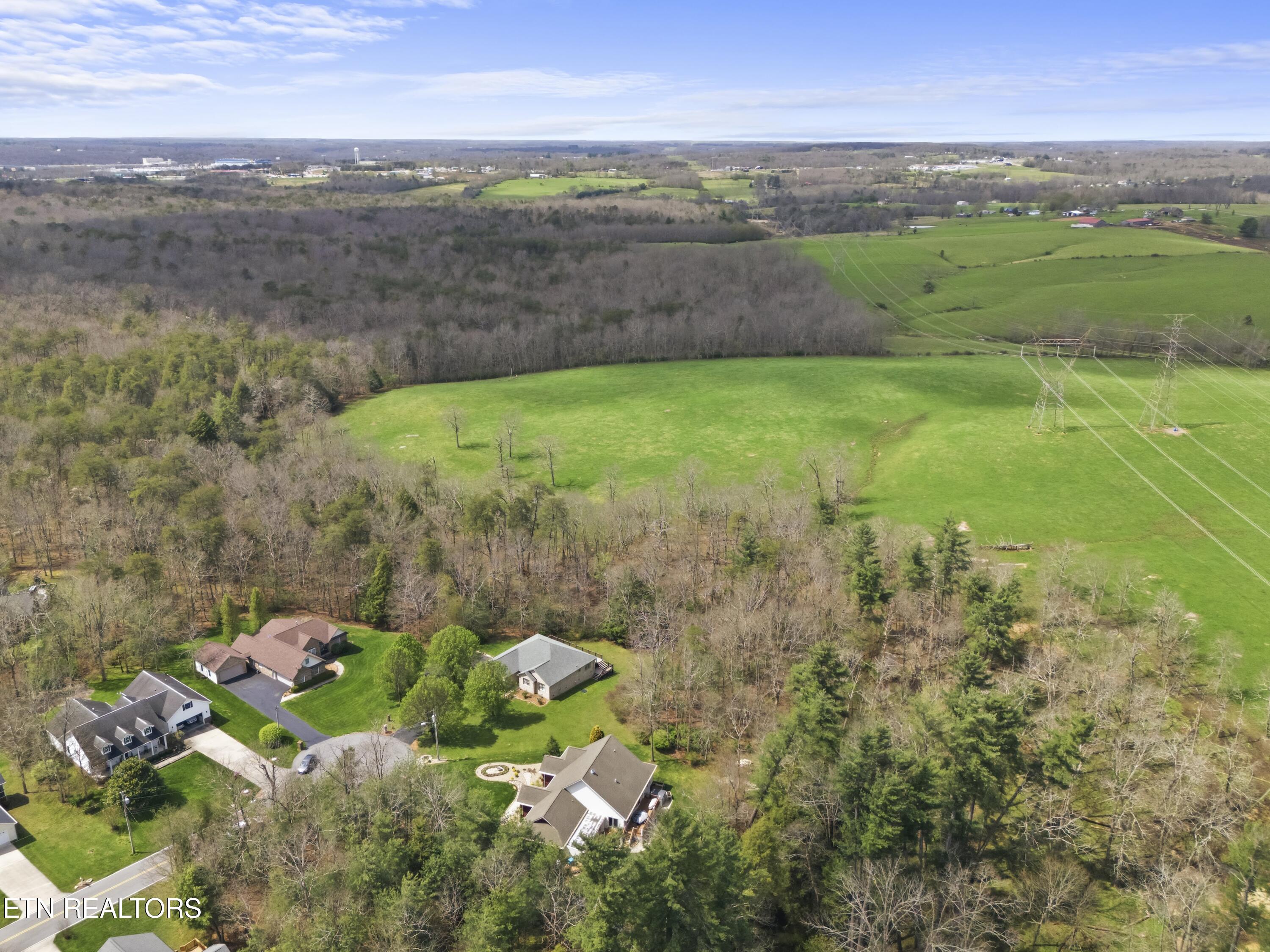 55 Rocky Lane Crossville TN 38571