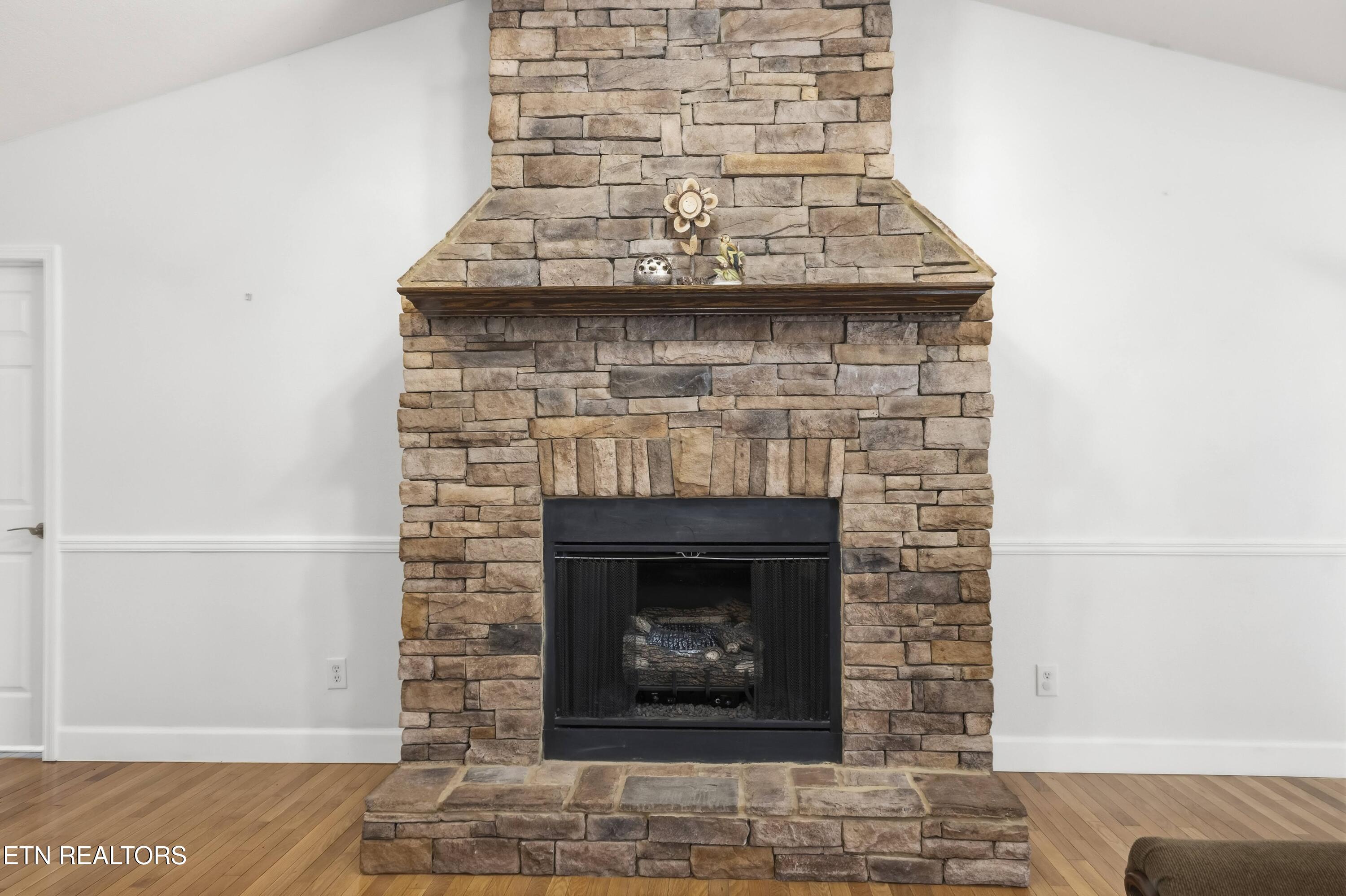 55 Rocky Lane Crossville TN 38571