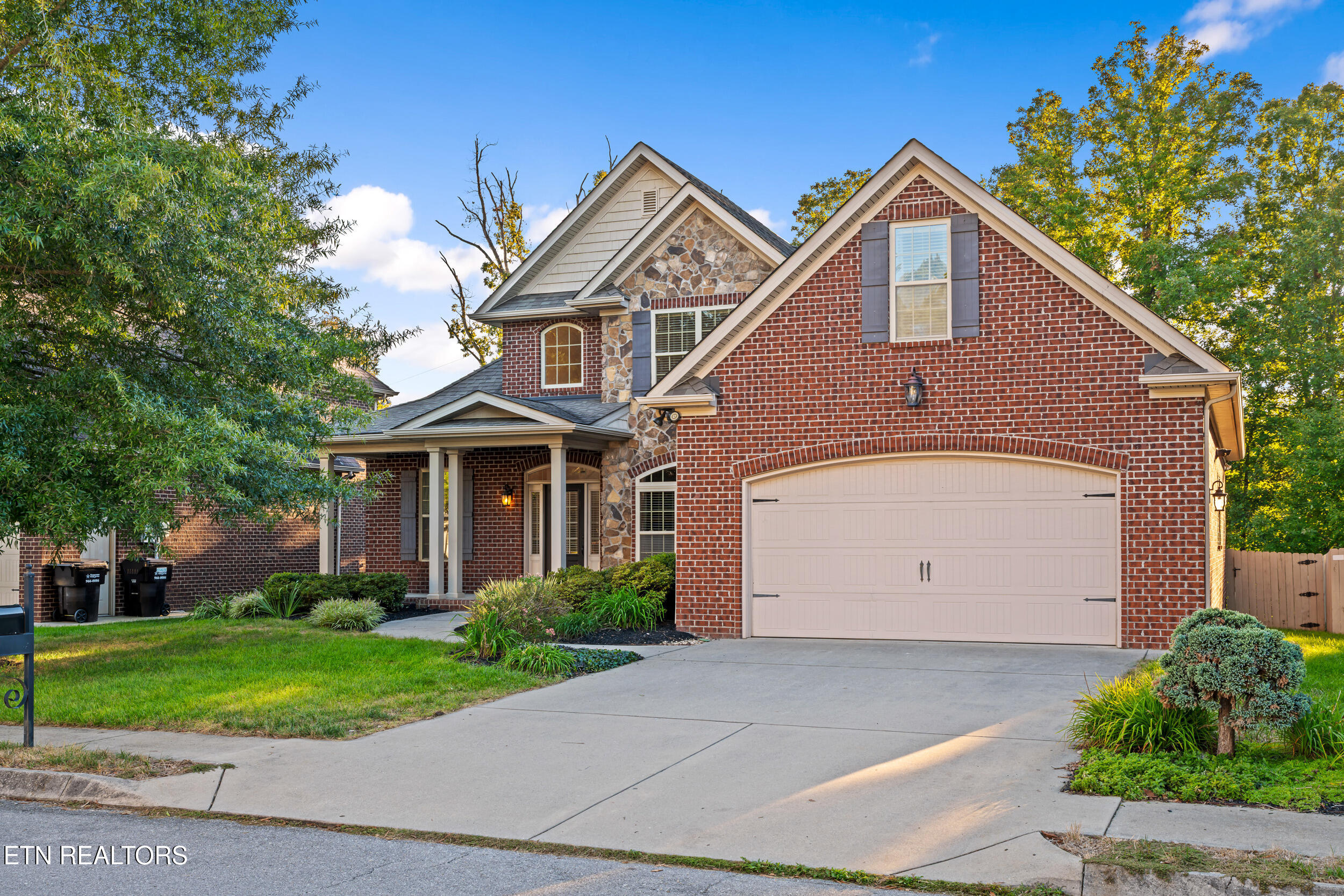 1127 Whisper Trace Lane Knoxville TN 37919