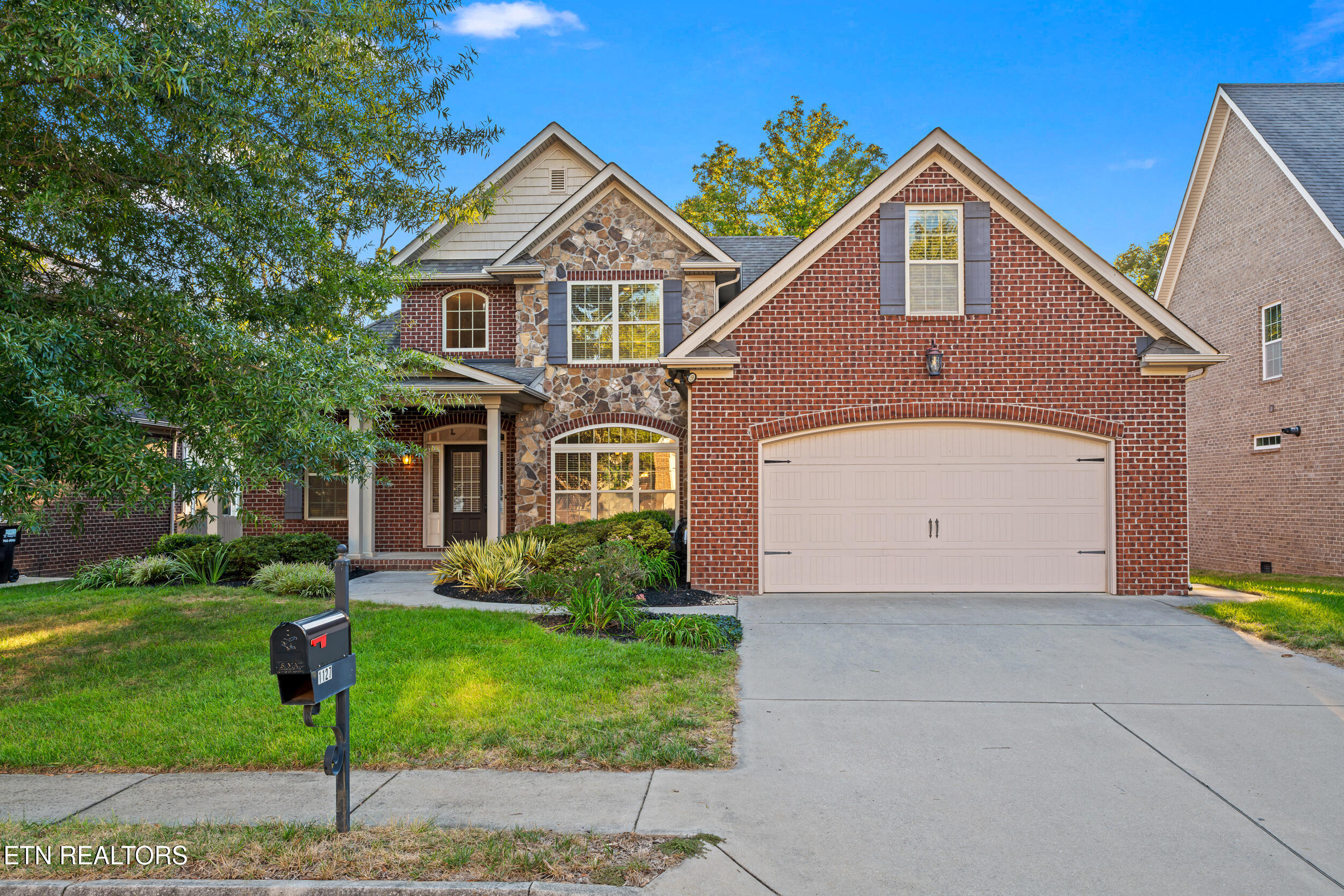 1127 Whisper Trace Lane Knoxville TN 37919