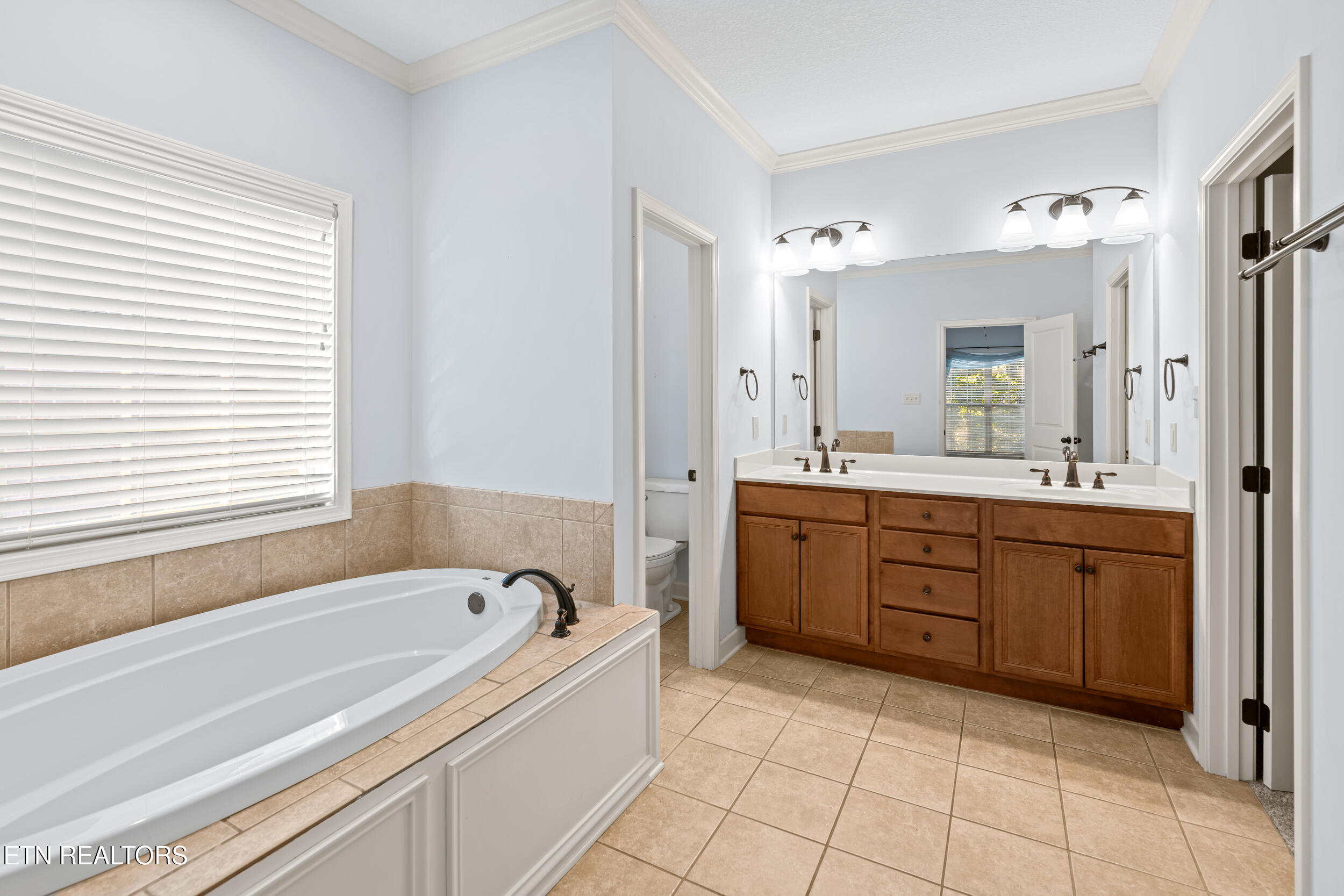 1127 Whisper Trace Lane Knoxville TN 37919