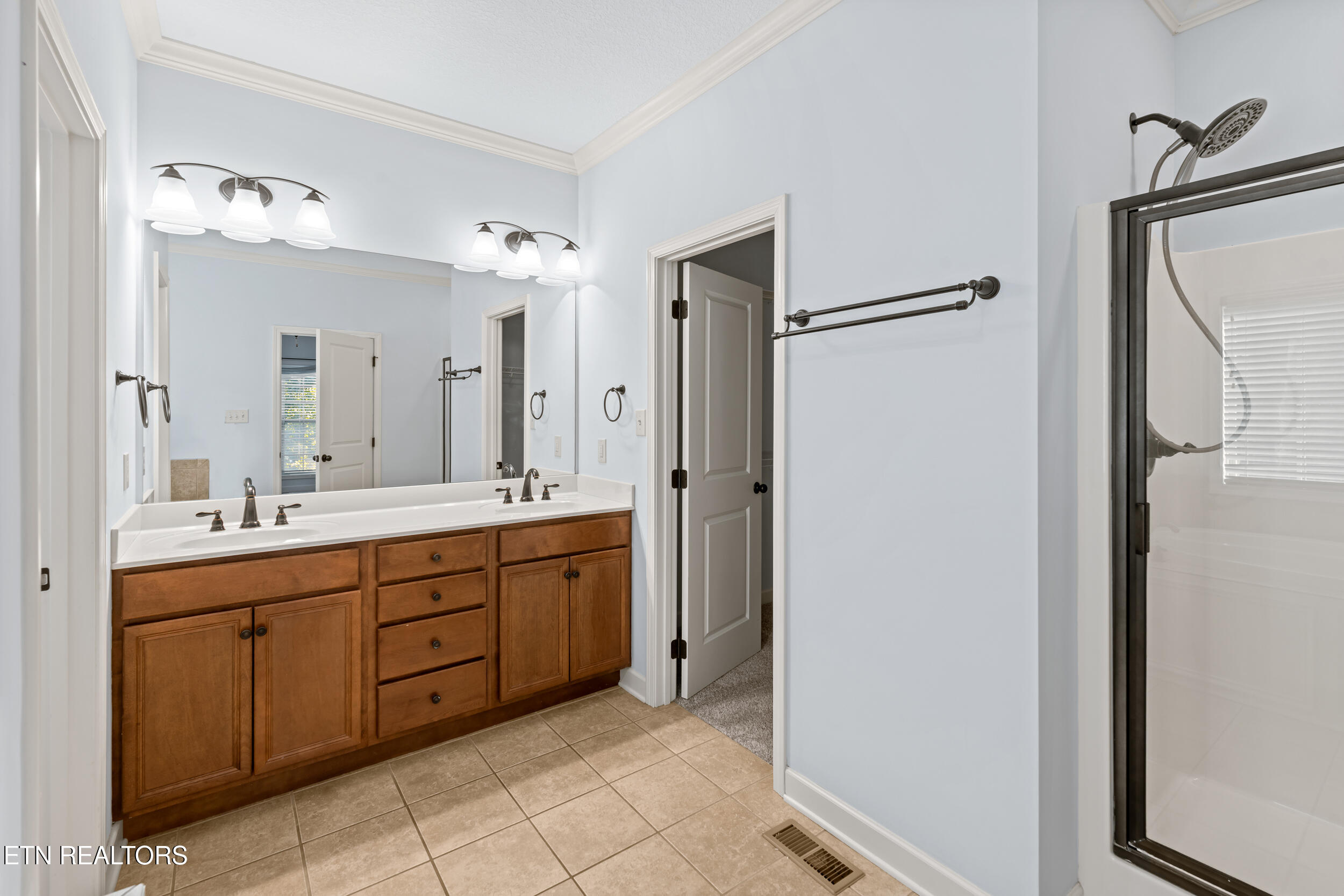 1127 Whisper Trace Lane Knoxville TN 37919