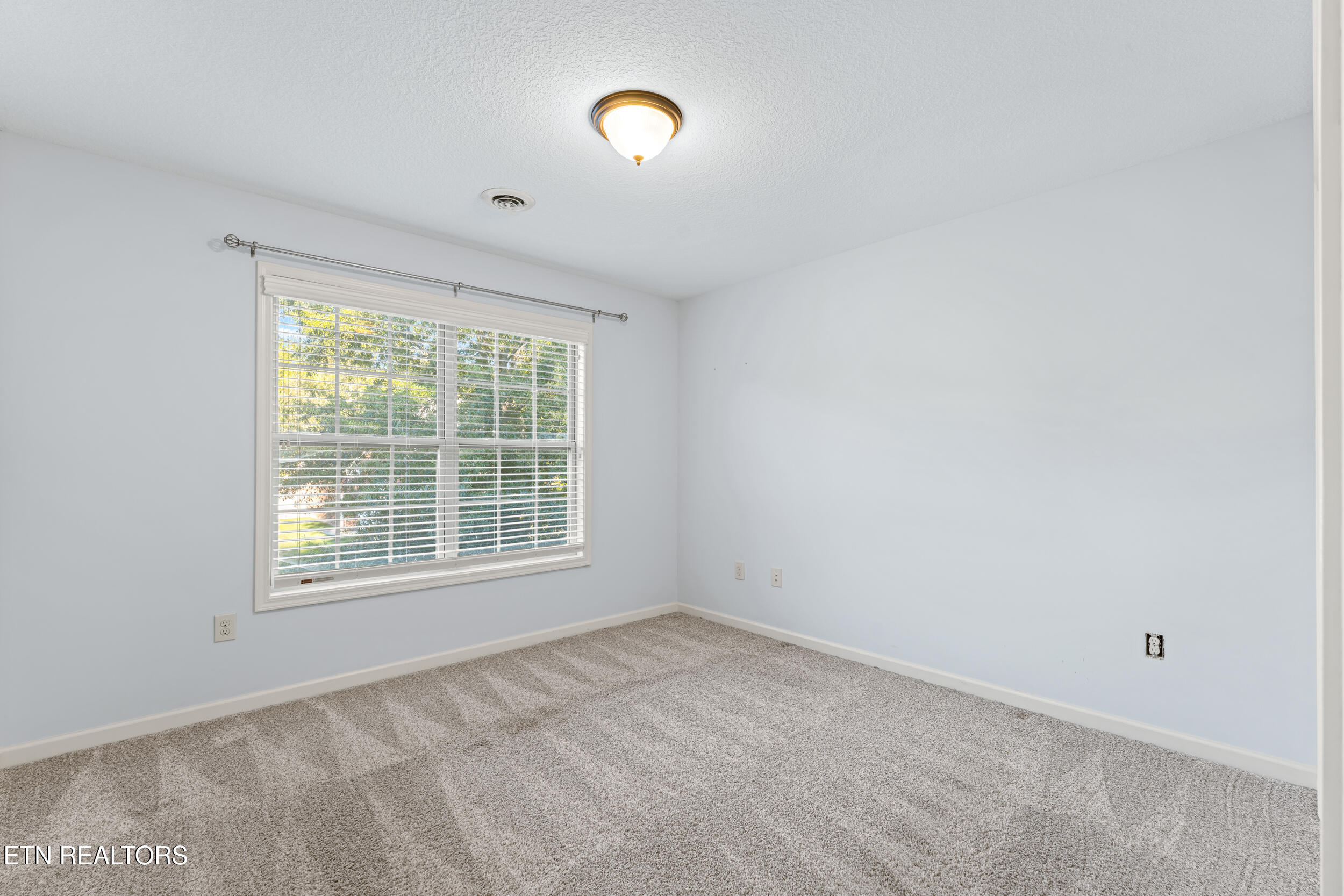 1127 Whisper Trace Lane Knoxville TN 37919