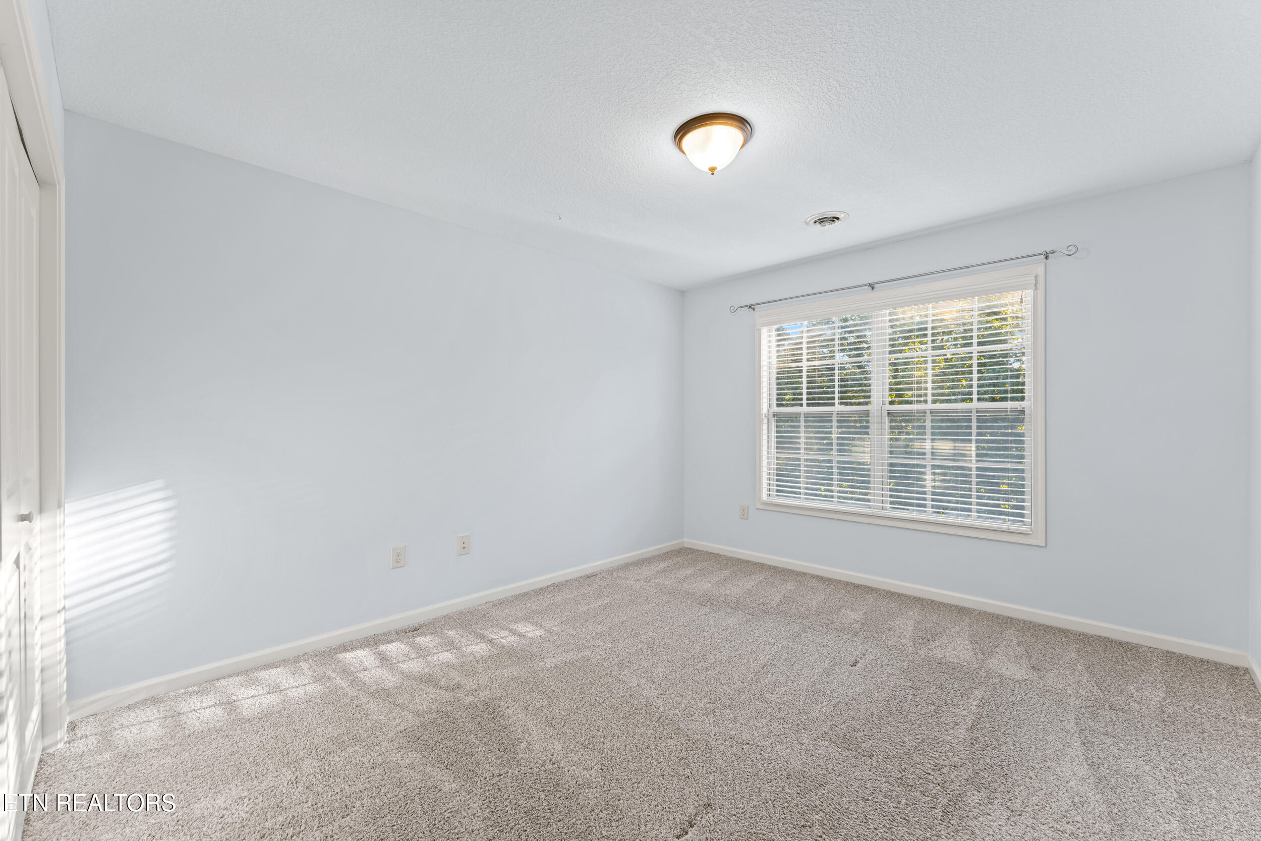 1127 Whisper Trace Lane Knoxville TN 37919