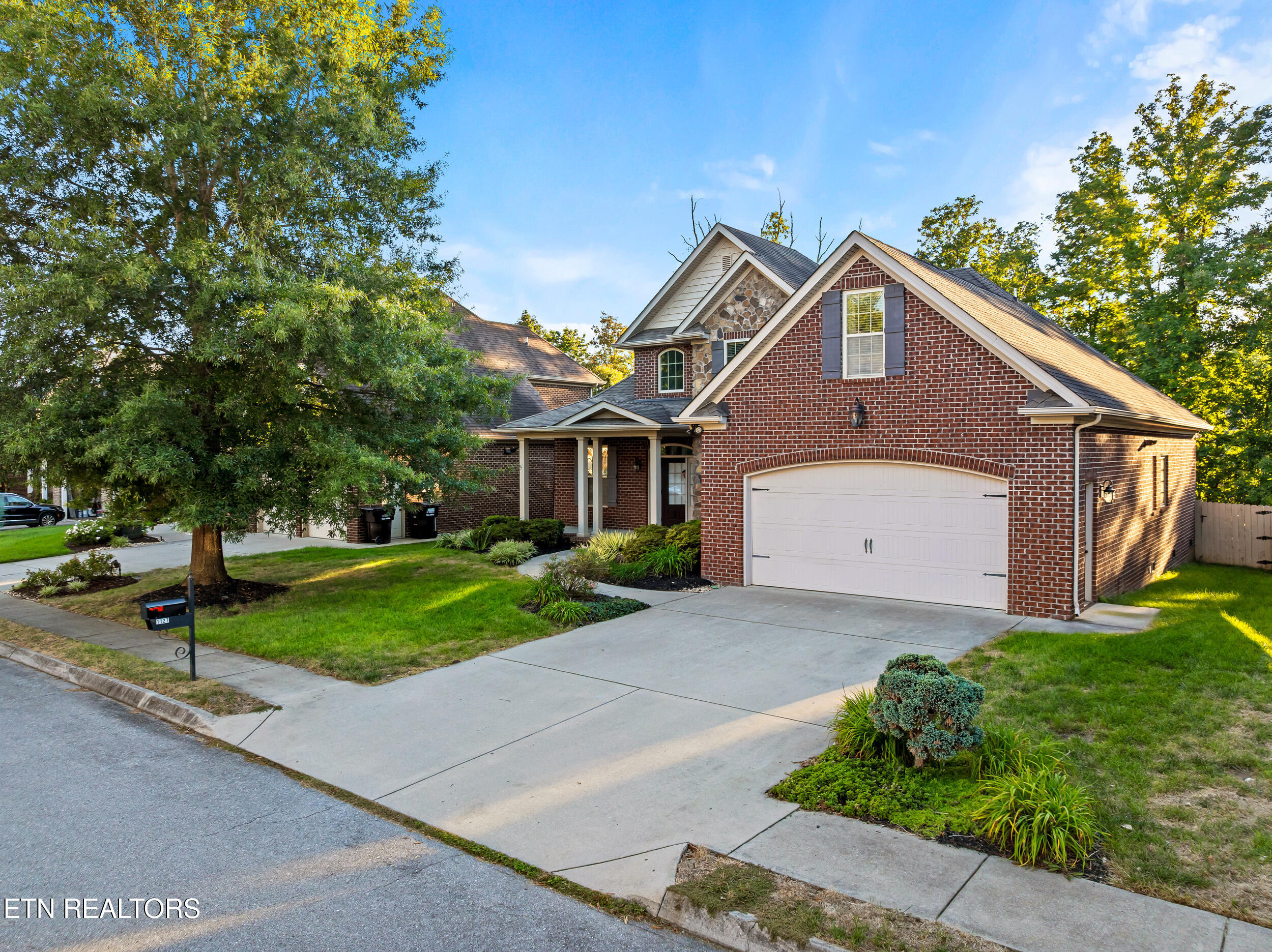 1127 Whisper Trace Lane Knoxville TN 37919