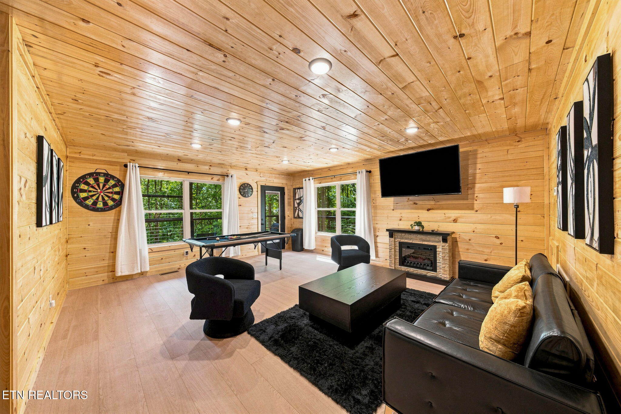 2670 Grassy Branch Loop Sevierville TN 37876