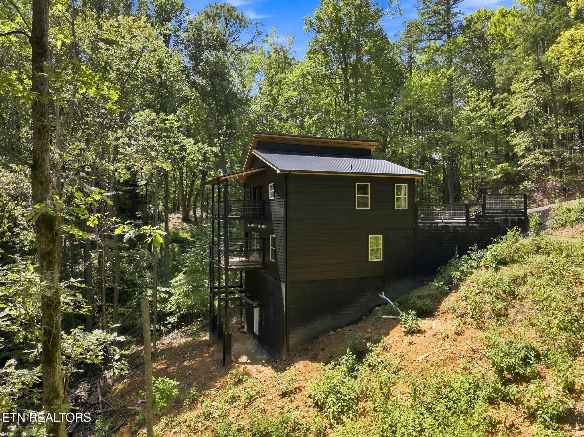 2670 Grassy Branch Loop Sevierville TN 37876