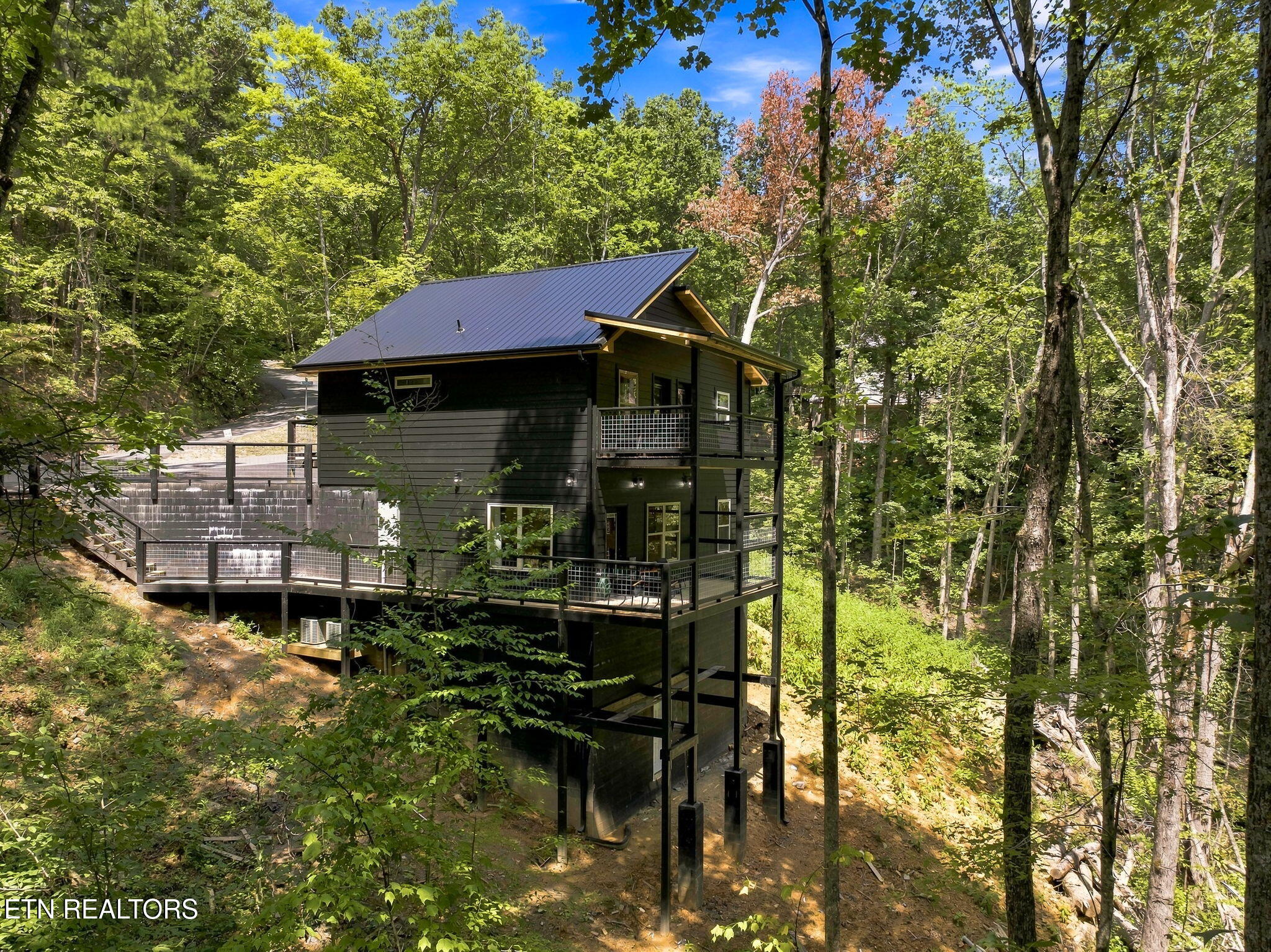 2670 Grassy Branch Loop Sevierville TN 37876