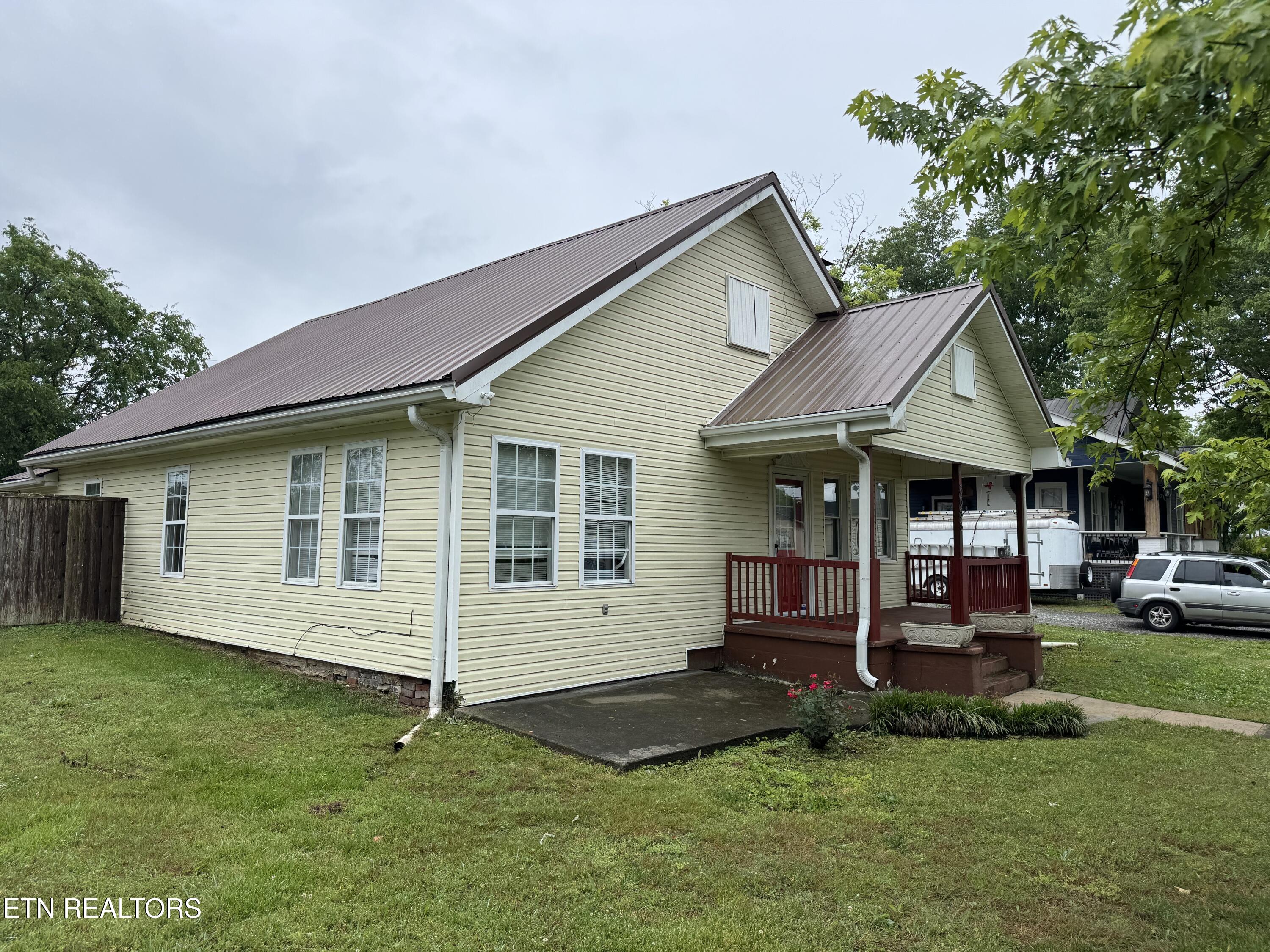6688 Morganton Road Greenback TN 37742