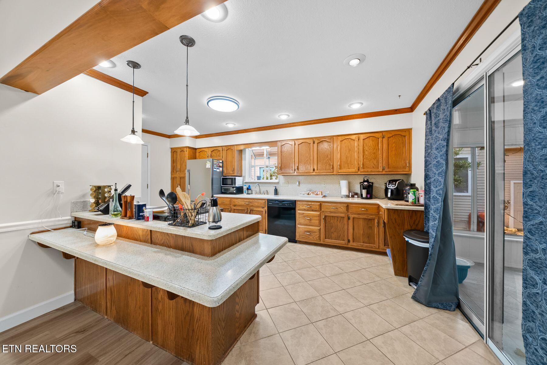 16 Trafalgar Lane Crossville TN 38558