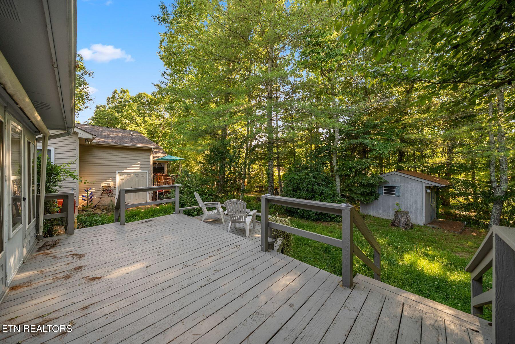 16 Trafalgar Lane Crossville TN 38558