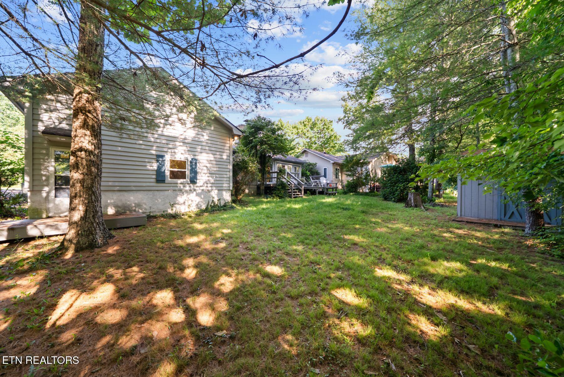 16 Trafalgar Lane Crossville TN 38558