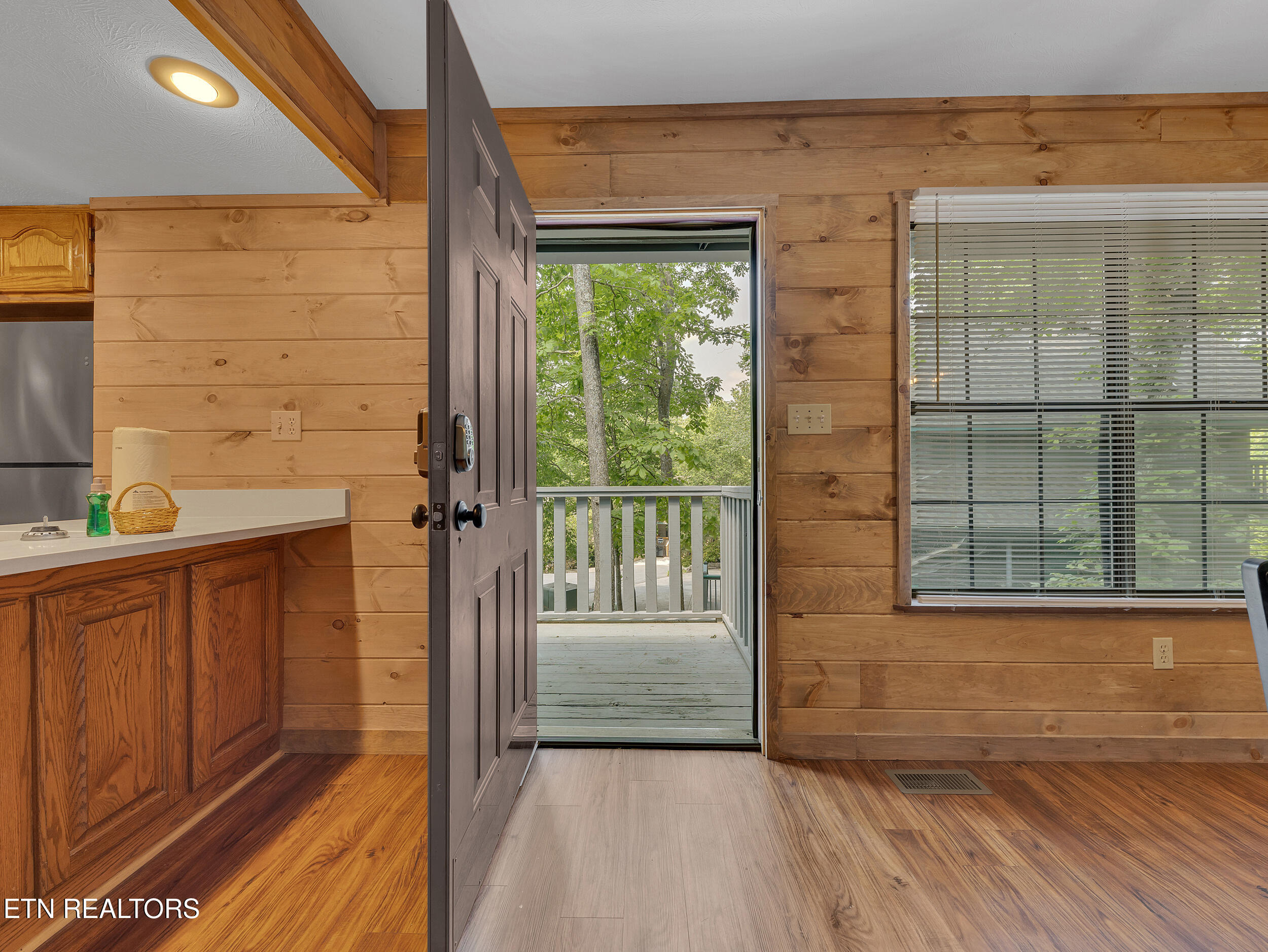 2733 Timber Way Pigeon Forge TN 37863