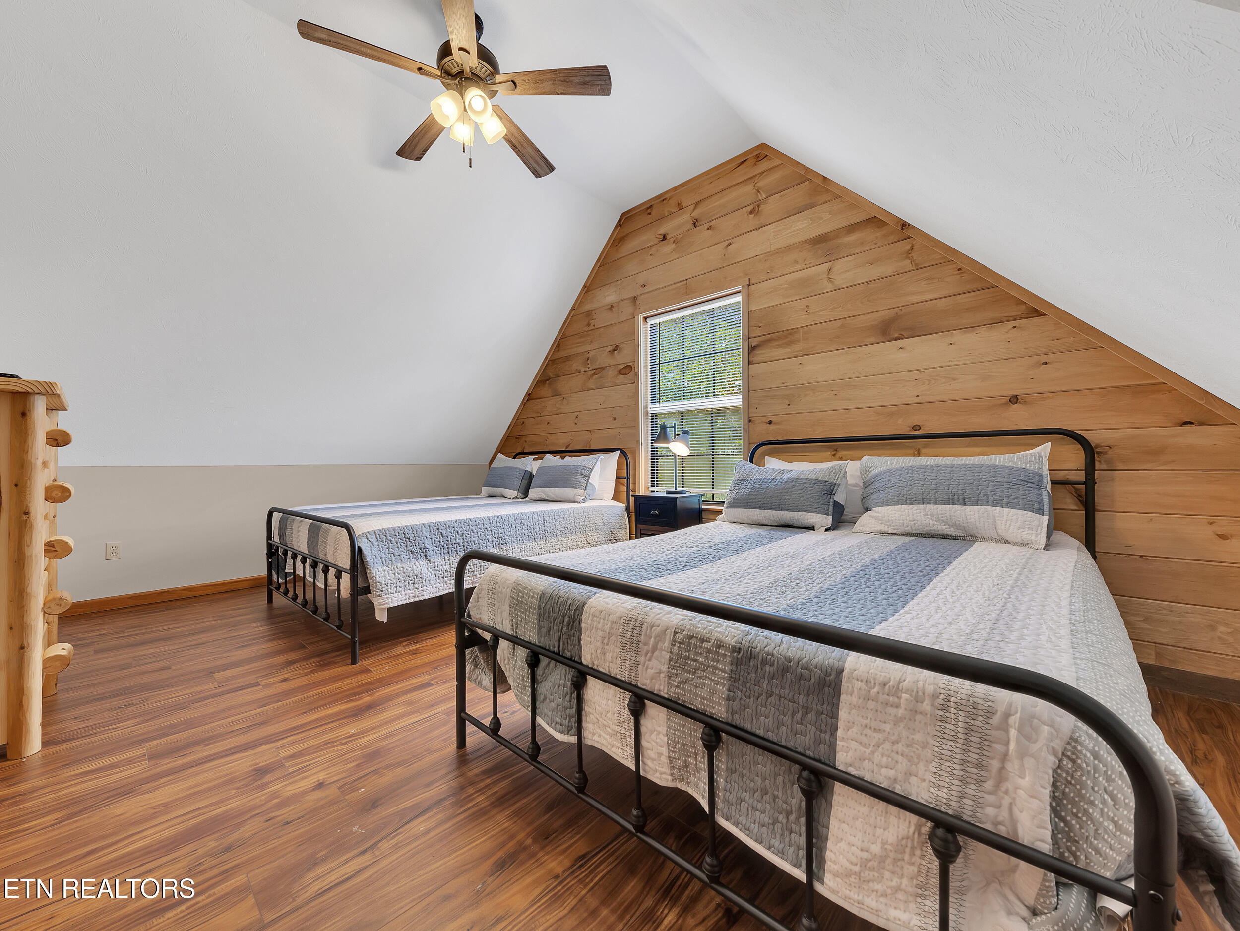 2733 Timber Way Pigeon Forge TN 37863