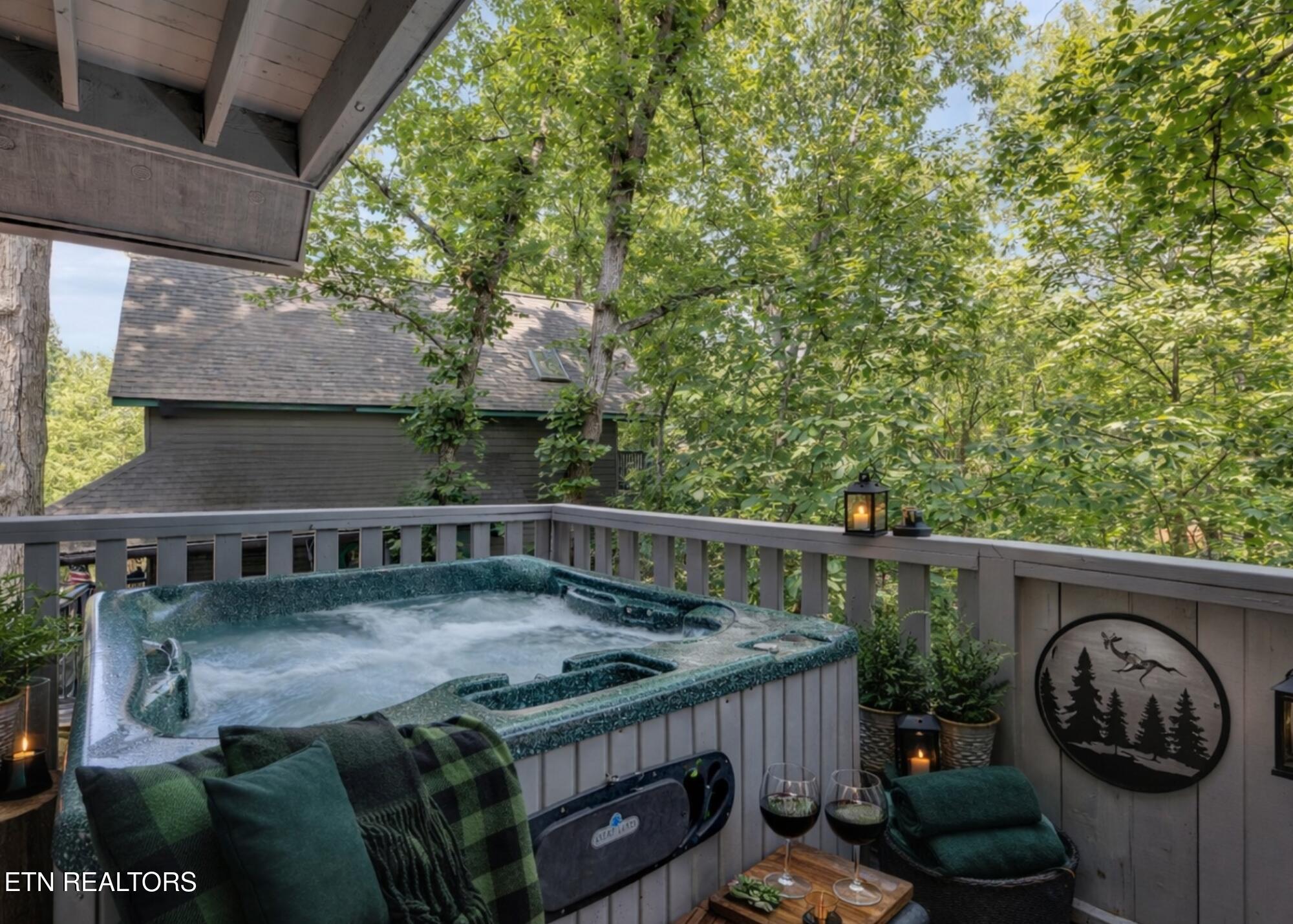 2733 Timber Way Pigeon Forge TN 37863