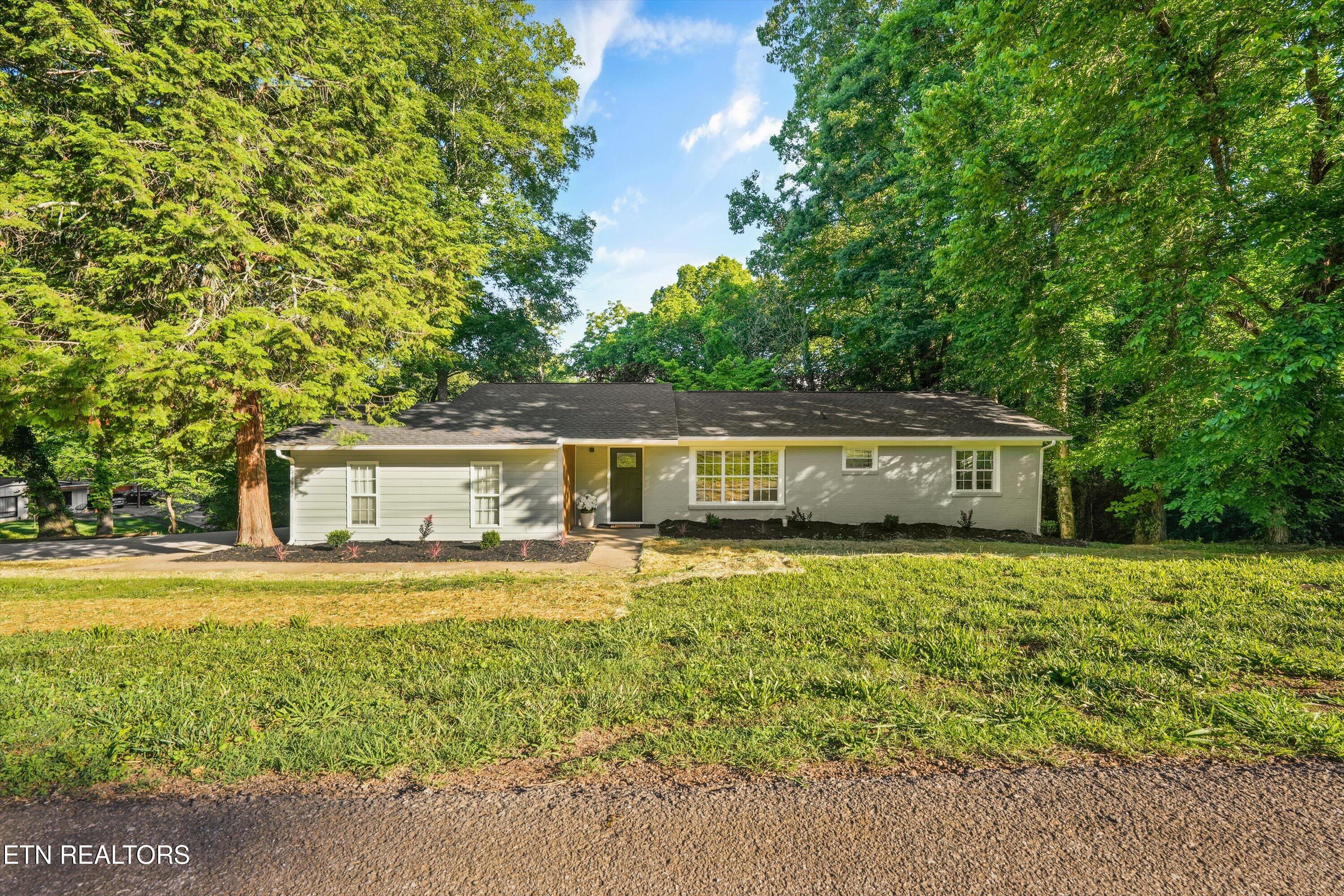 1221 Huntington Road Knoxville TN 37919