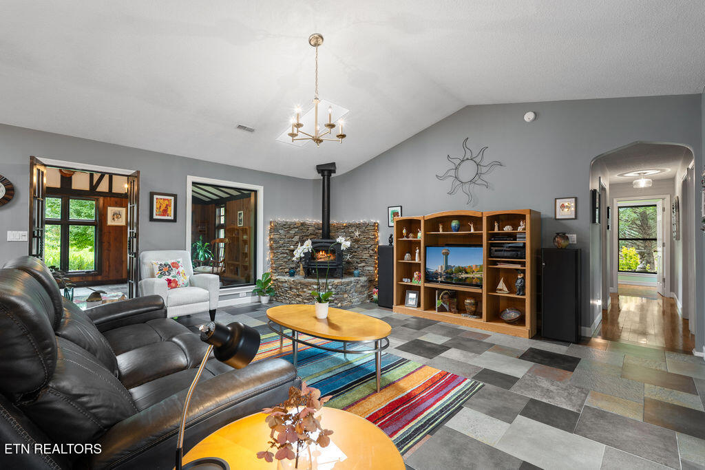 7425 Casselberry Circle Corryton TN 37721